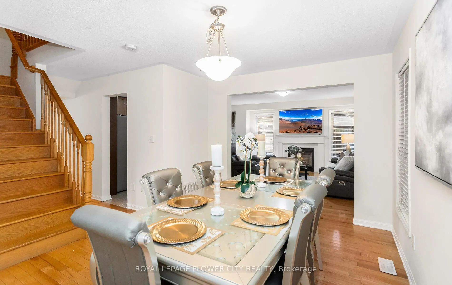 Photo 7 of 47 Haverty Trail, Brampton, Northwest Brampton — HOMEH
