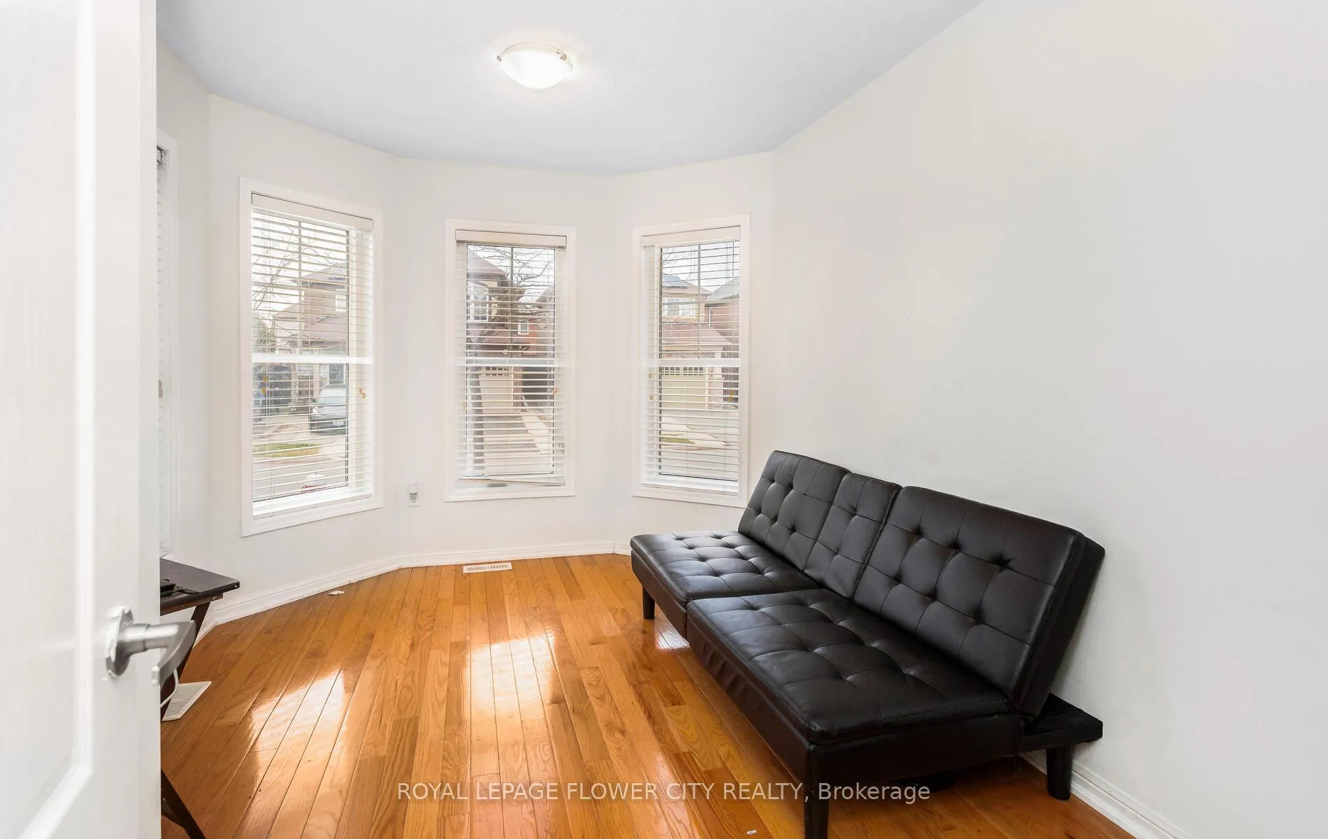 Photo 15 of 47 Haverty Trail, Brampton, Northwest Brampton — HOMEH