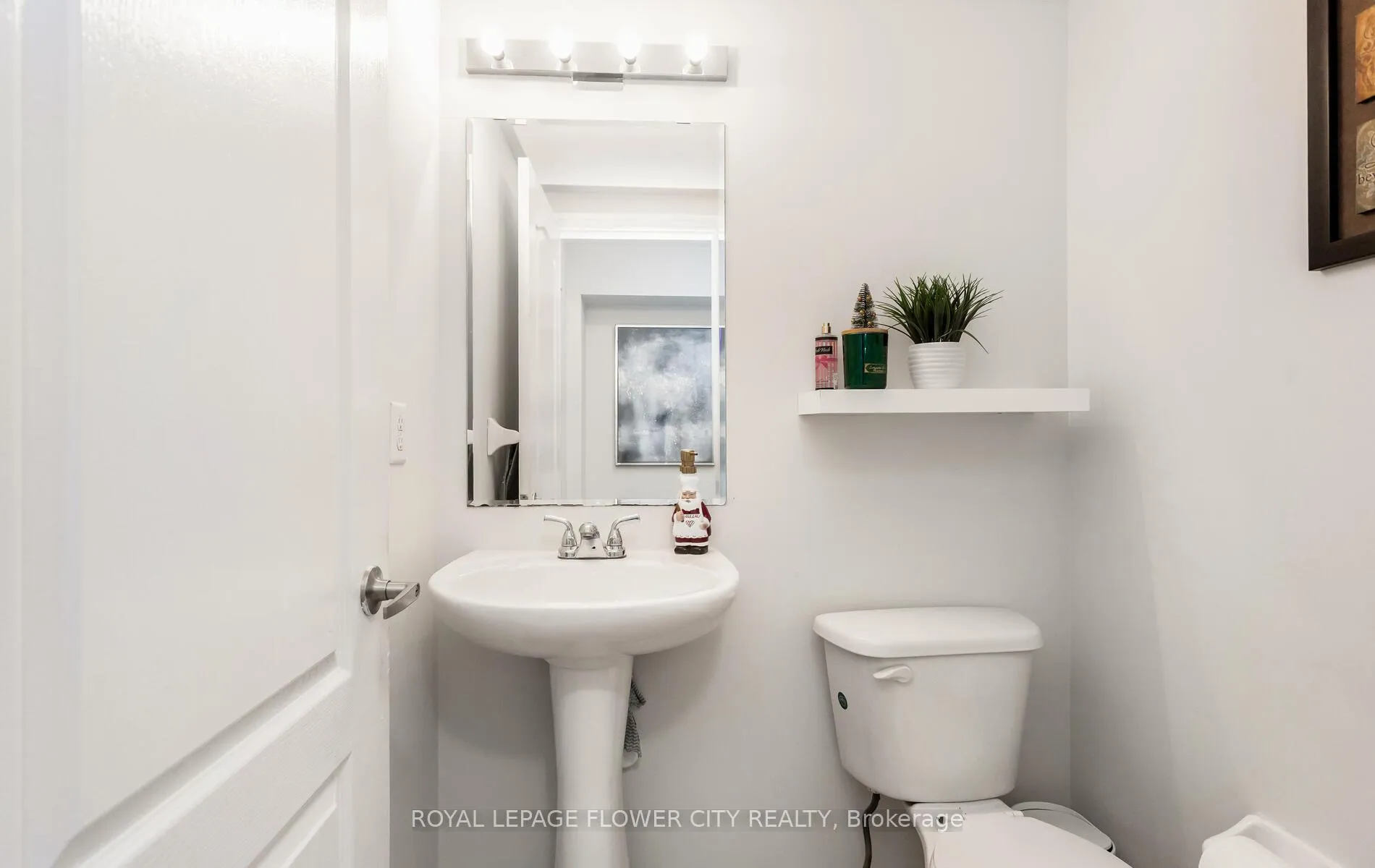 Photo 16 of 47 Haverty Trail, Brampton, Northwest Brampton — HOMEH