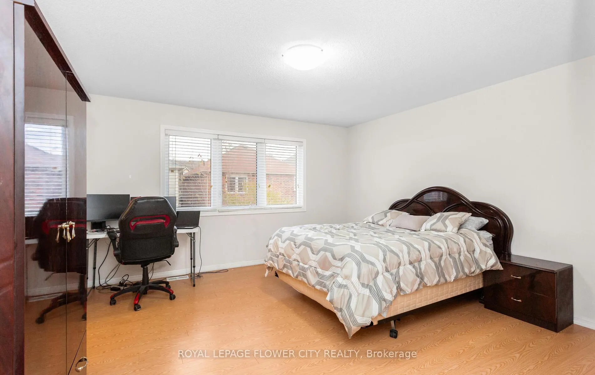 Photo 18 of 47 Haverty Trail, Brampton, Northwest Brampton — HOMEH