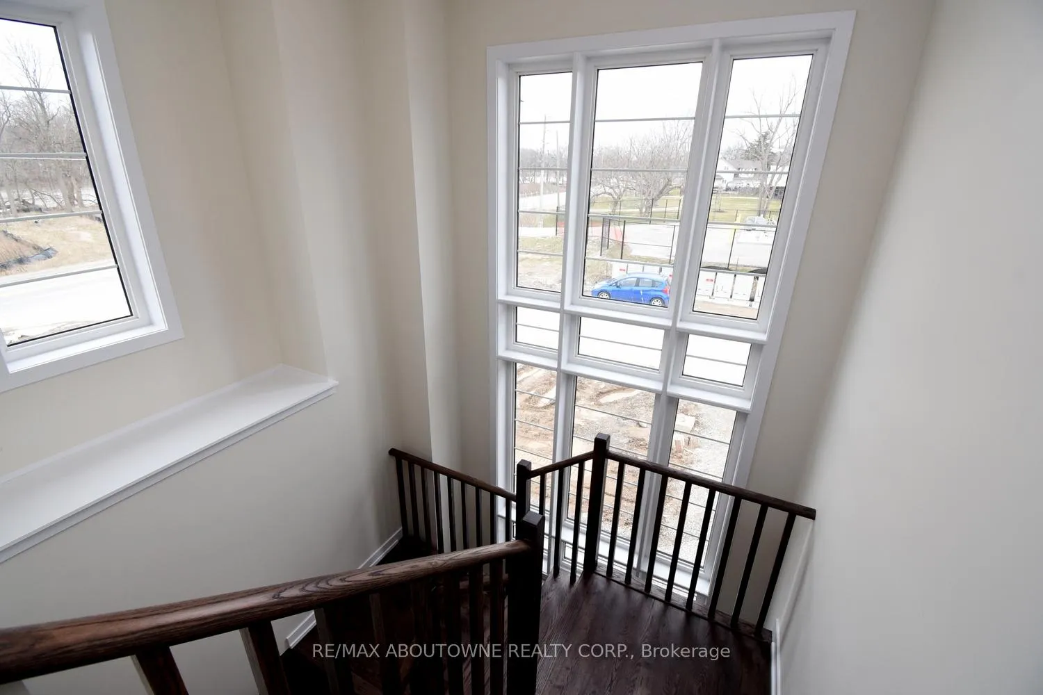 Photo 24 of 2 Sundin Drive, Haldimand — HOMEH