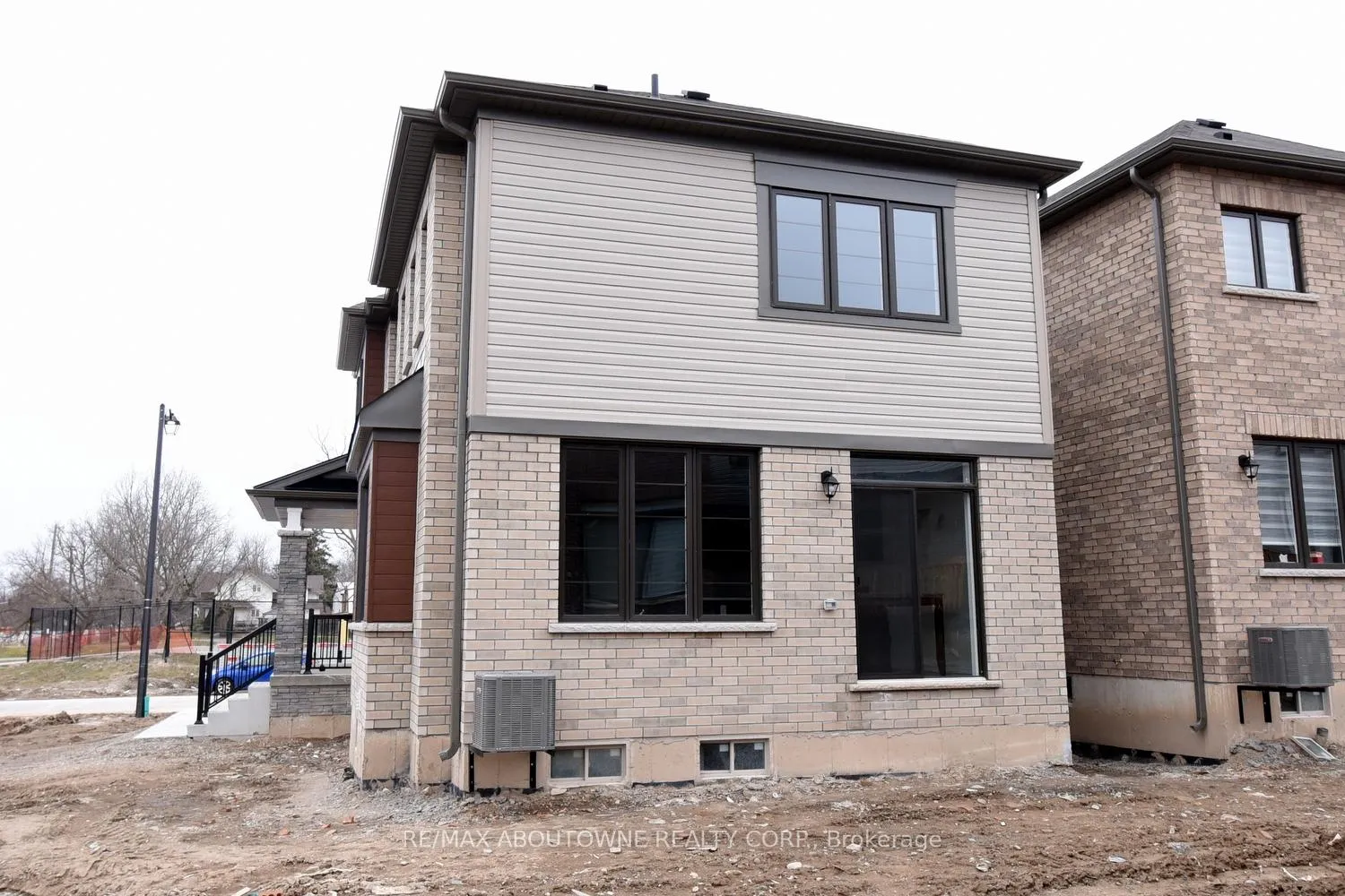 Photo 37 of 2 Sundin Drive, Haldimand — HOMEH