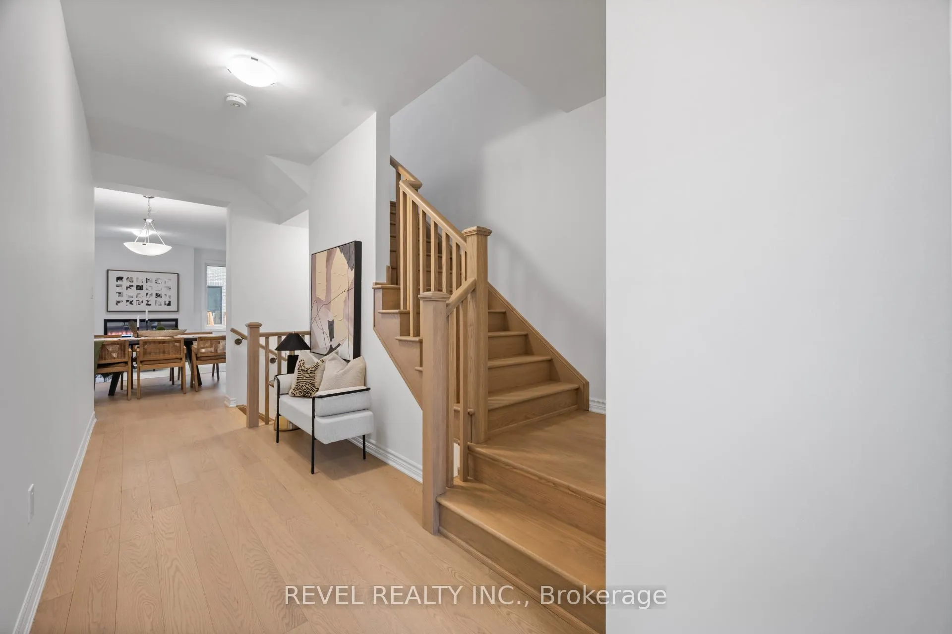 Photo 4 of 1387 Hearns Place, Milton, Bowes — HOMEH