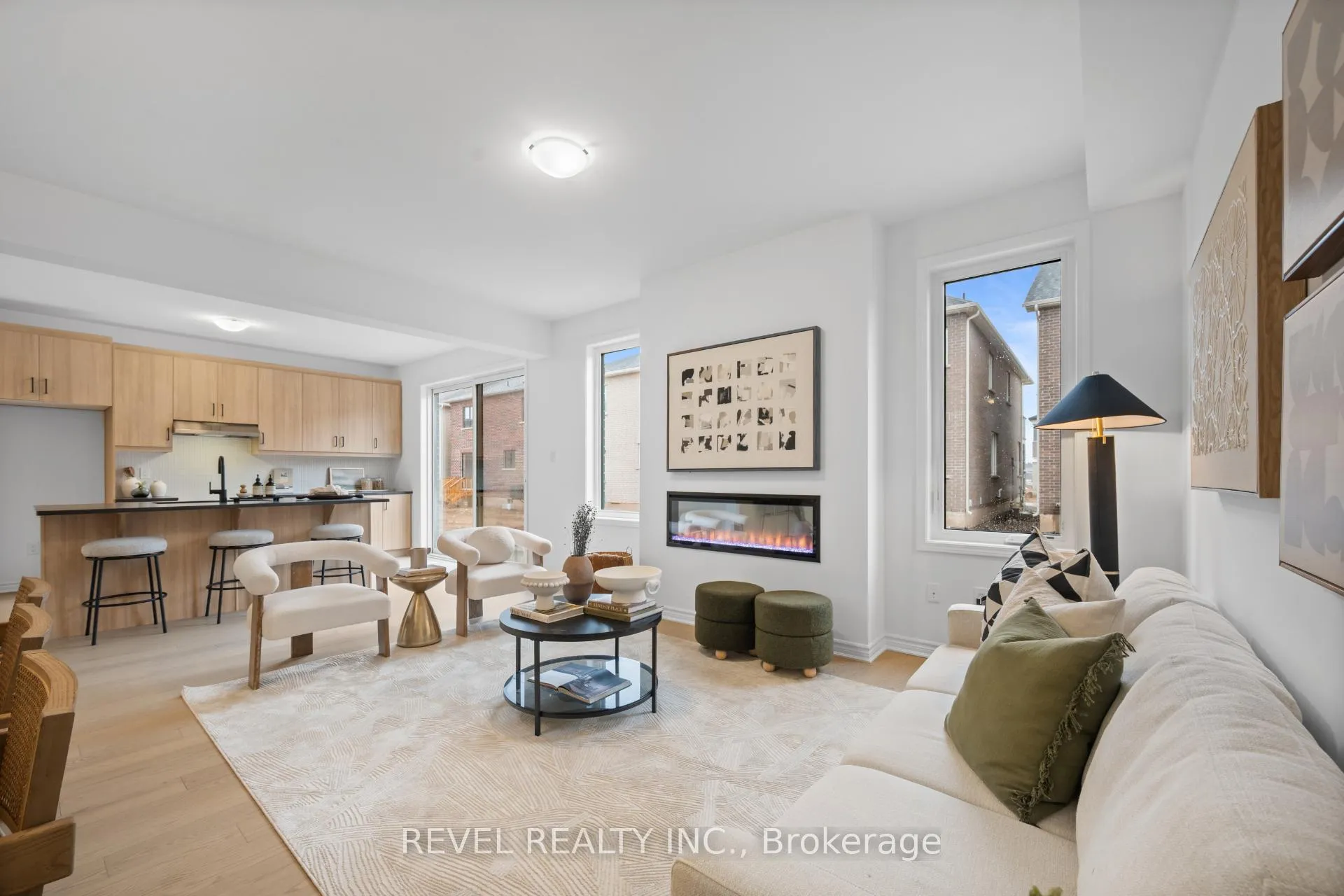 Photo 10 of 1387 Hearns Place, Milton, Bowes — HOMEH