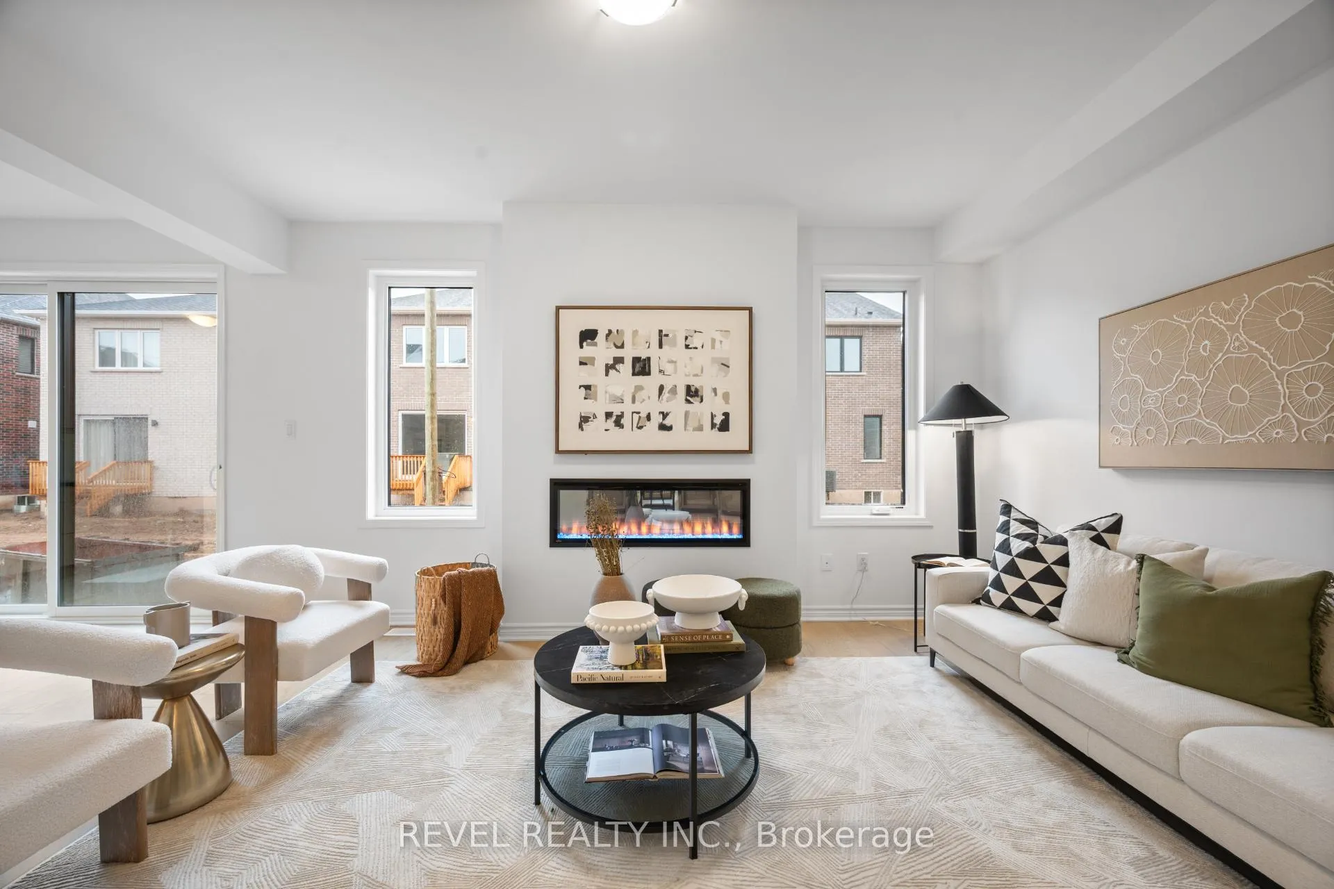 Photo 11 of 1387 Hearns Place, Milton, Bowes — HOMEH