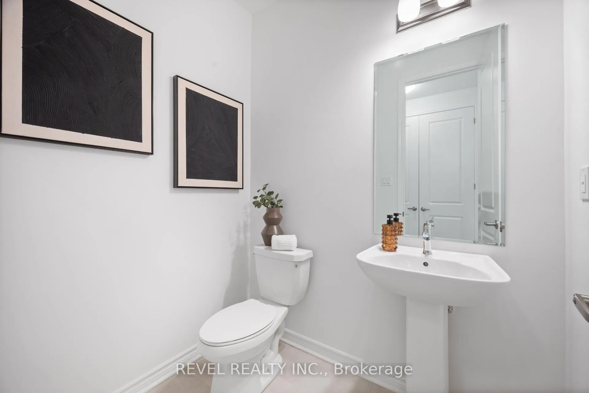 Photo 17 of 1387 Hearns Place, Milton, Bowes — HOMEH