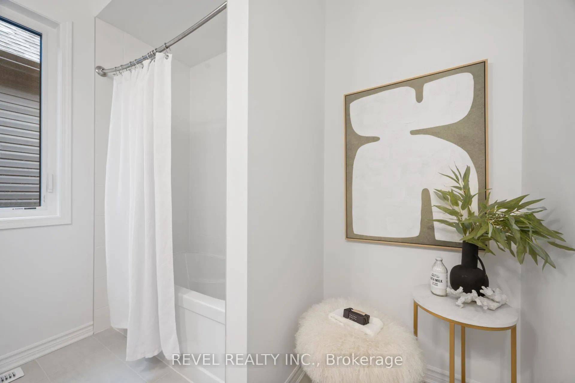 Photo 33 of 1387 Hearns Place, Milton, Bowes — HOMEH