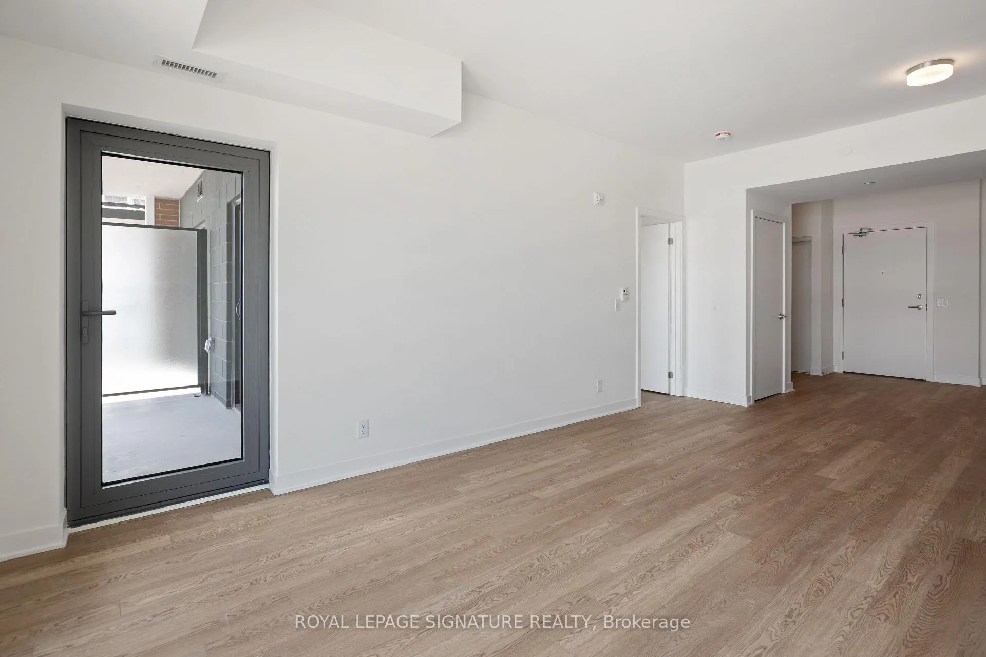 Photo 17 of Unit 501, 51 Clarington Boulevard, Clarington, Bowmanville — HOMEH