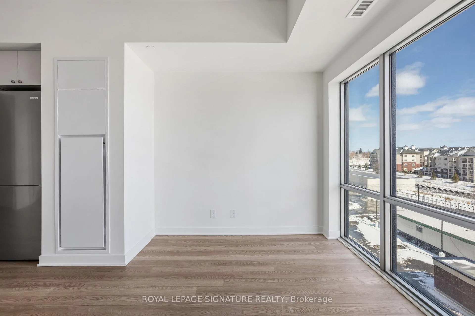 Photo 19 of Unit 501, 51 Clarington Boulevard, Clarington, Bowmanville — HOMEH