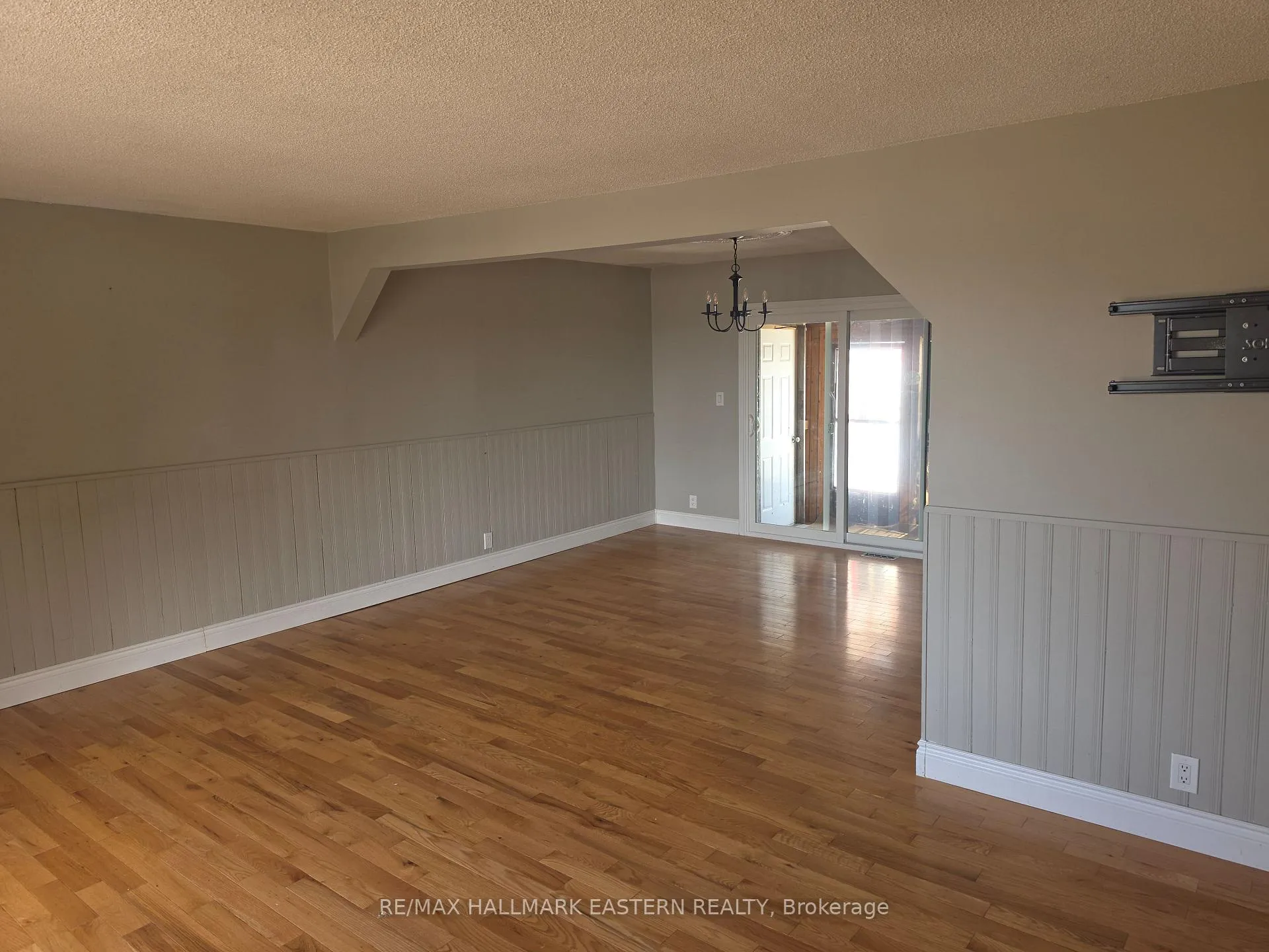 Photo 7 of 1027 Tara Road, Selwyn — HOMEH