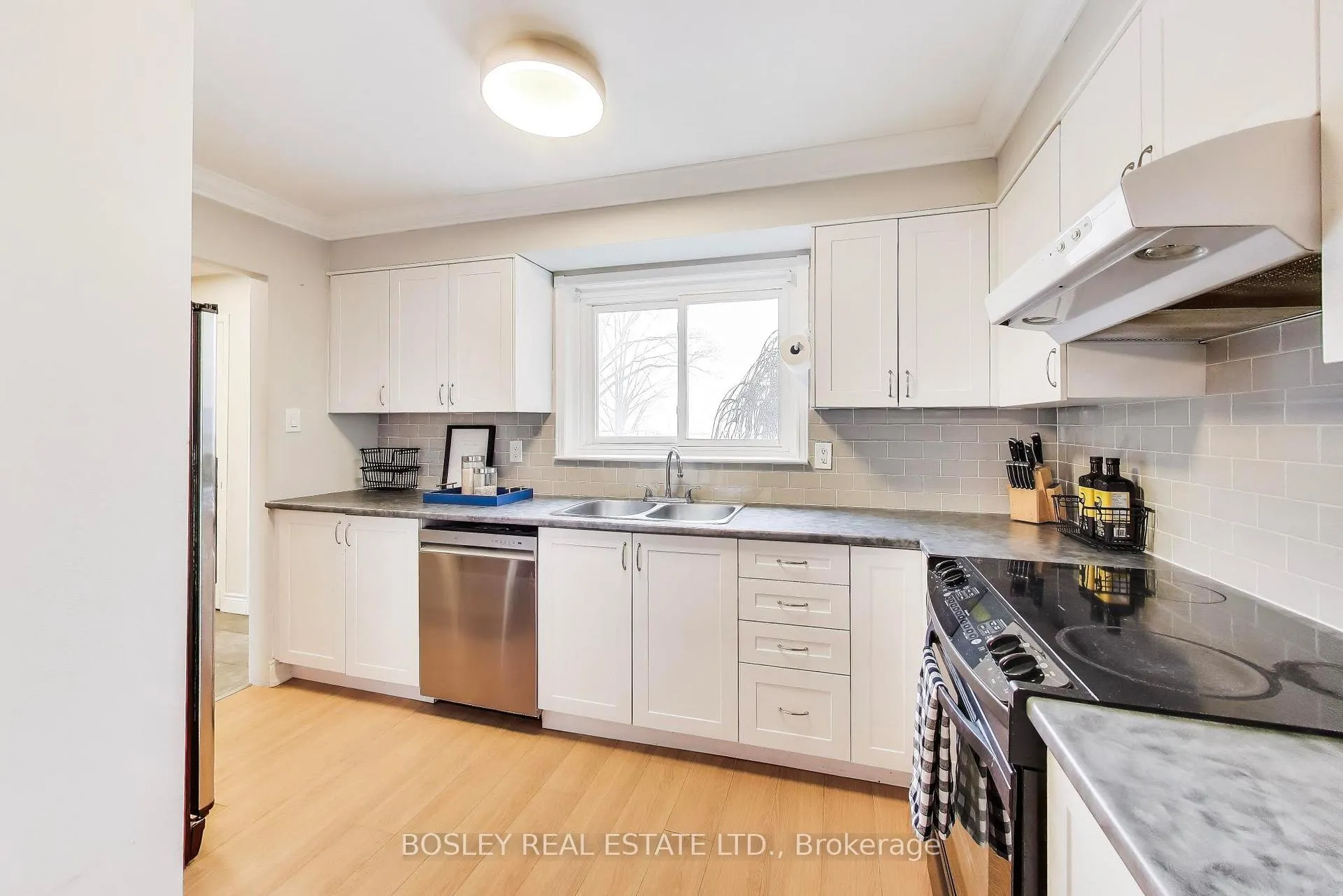 Photo 4 of Unit 72, 1235 Radom Street, Pickering, Bay Ridges — HOMEH