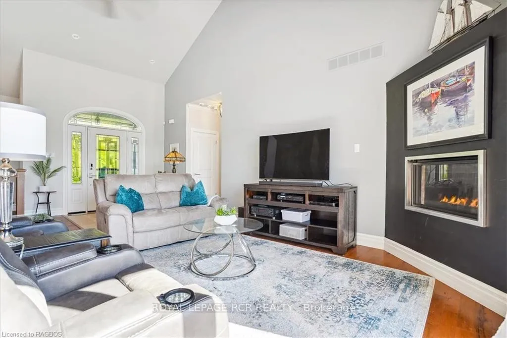 Photo 14 of 120 Paradise, Meaford — HOMEH