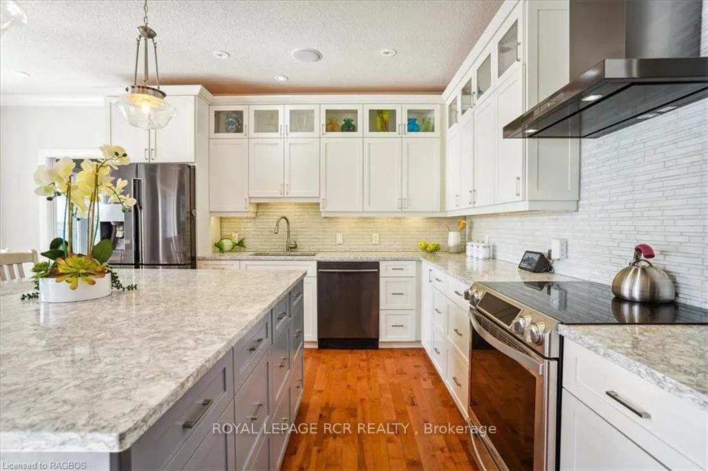 Photo 20 of 120 Paradise, Meaford — HOMEH