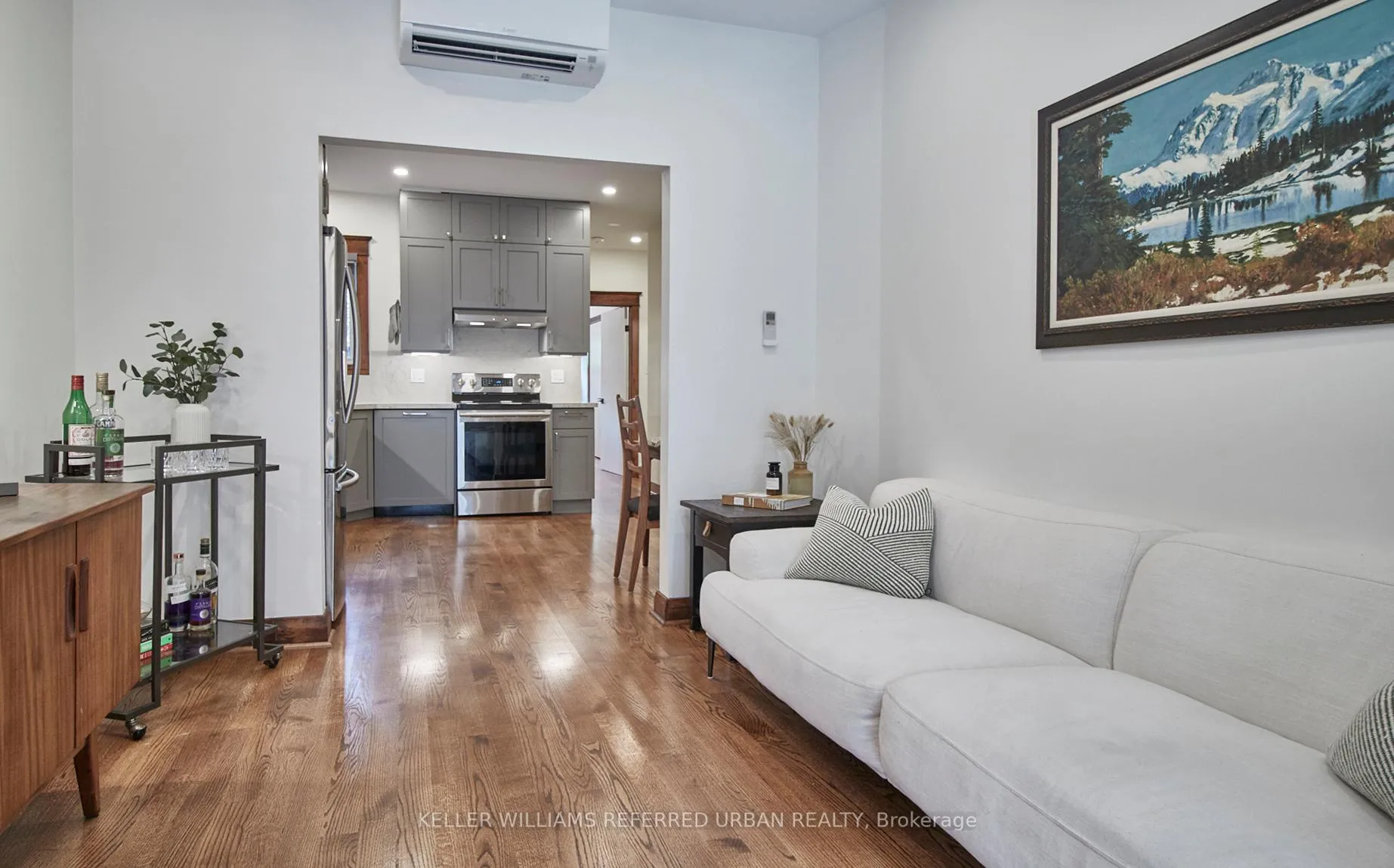 Photo 5 of Unit Main, 292 Withrow Avenue, Toronto, Blake-Jones — HOMEH