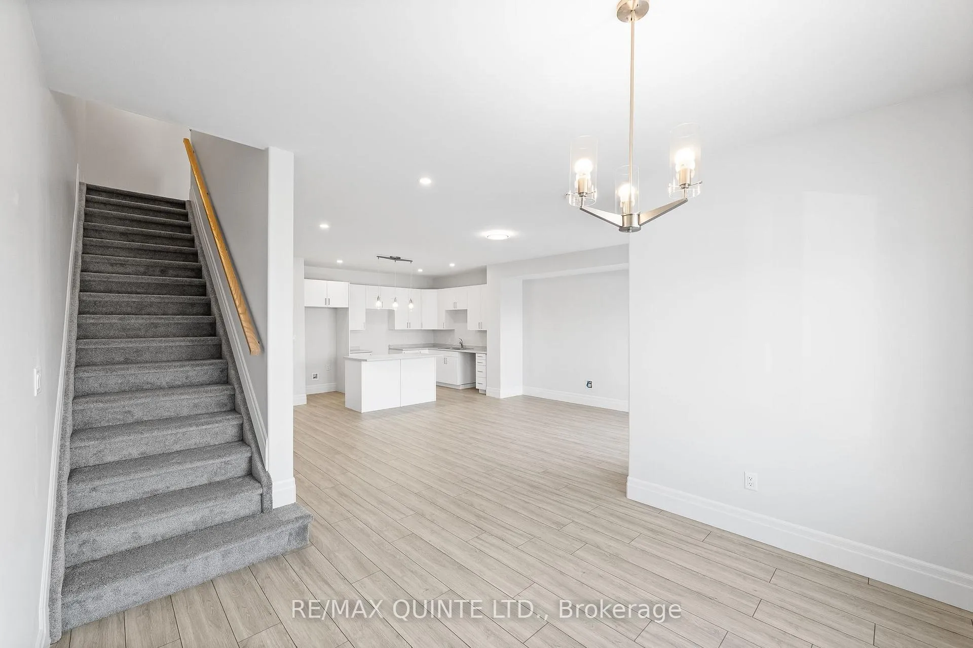 Photo 15 of 25 Markland Avenue, Prince Edward County, Picton Ward — HOMEH