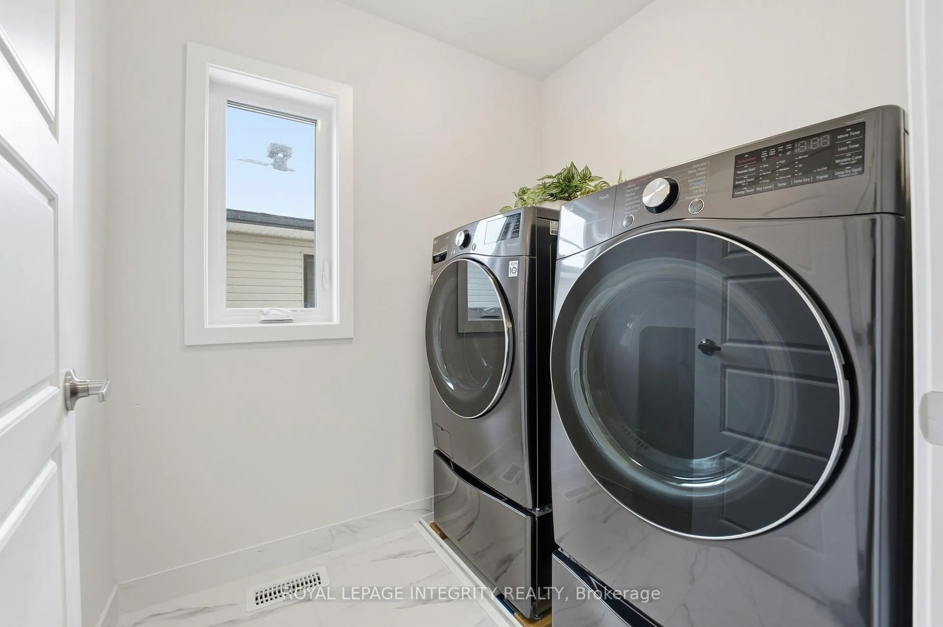 Photo 27 of 316 Whitham Crescent, North Grenville, Kemptville — HOMEH