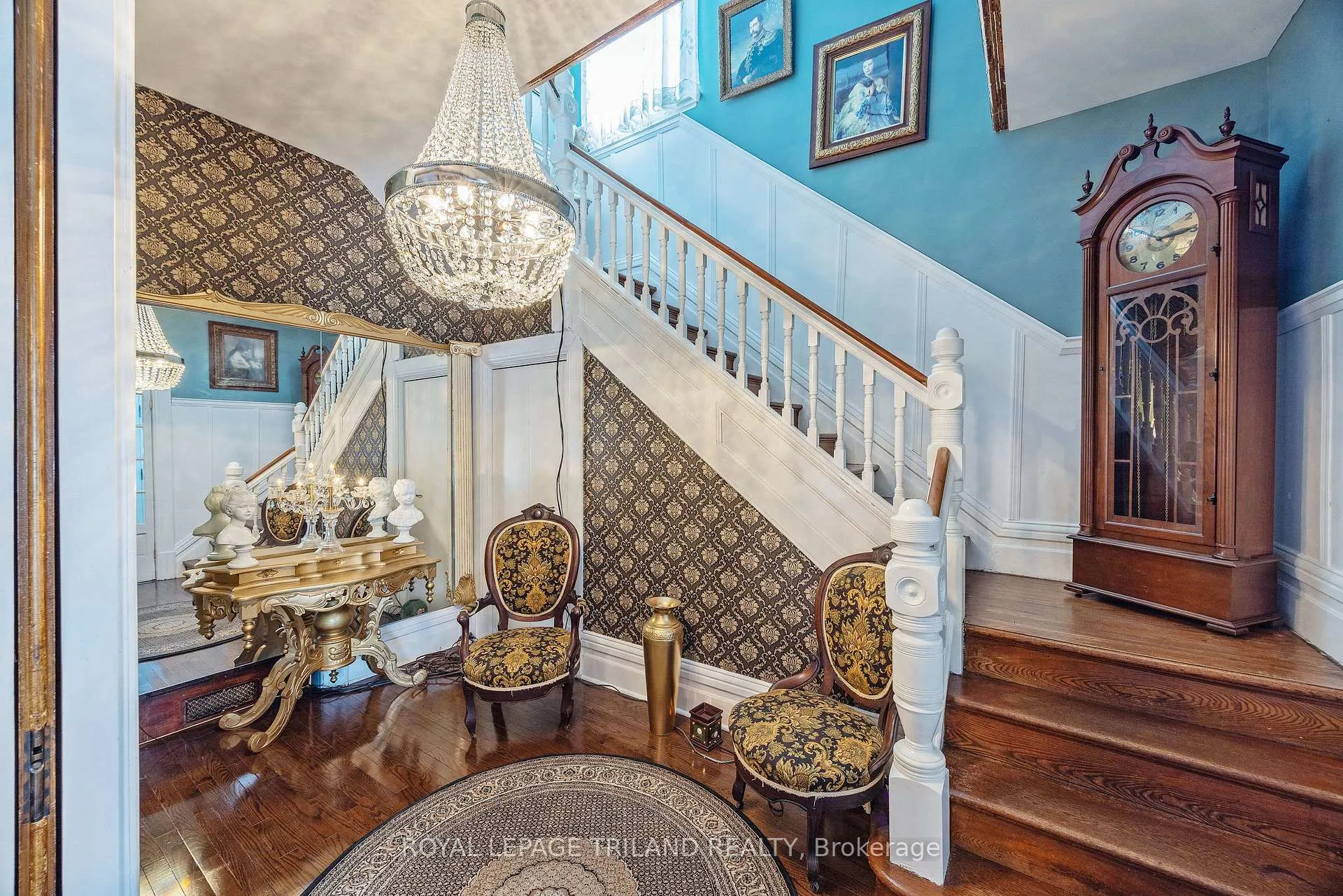 Photo 6 of 81 Wellington Street, St. Thomas — HOMEH
