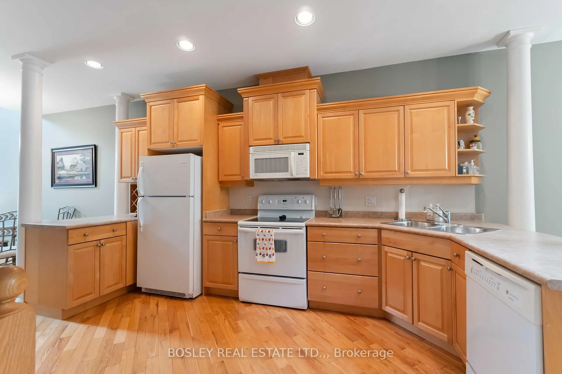 Photo 8 of Unit 14, 308 Queenston Street, St. Catharines, Oakdale — HOMEH