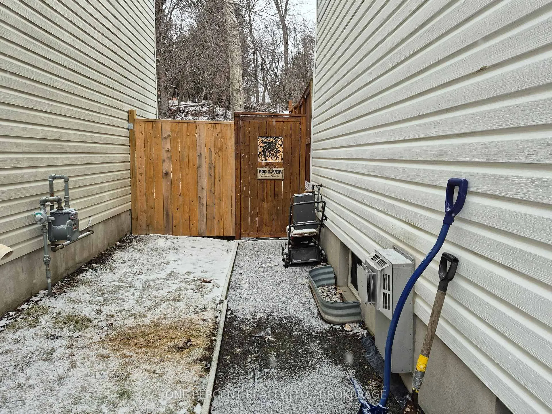 Photo 5 of 281 Grandtrunk Avenue, Kingston, East Gardiners Rd — HOMEH