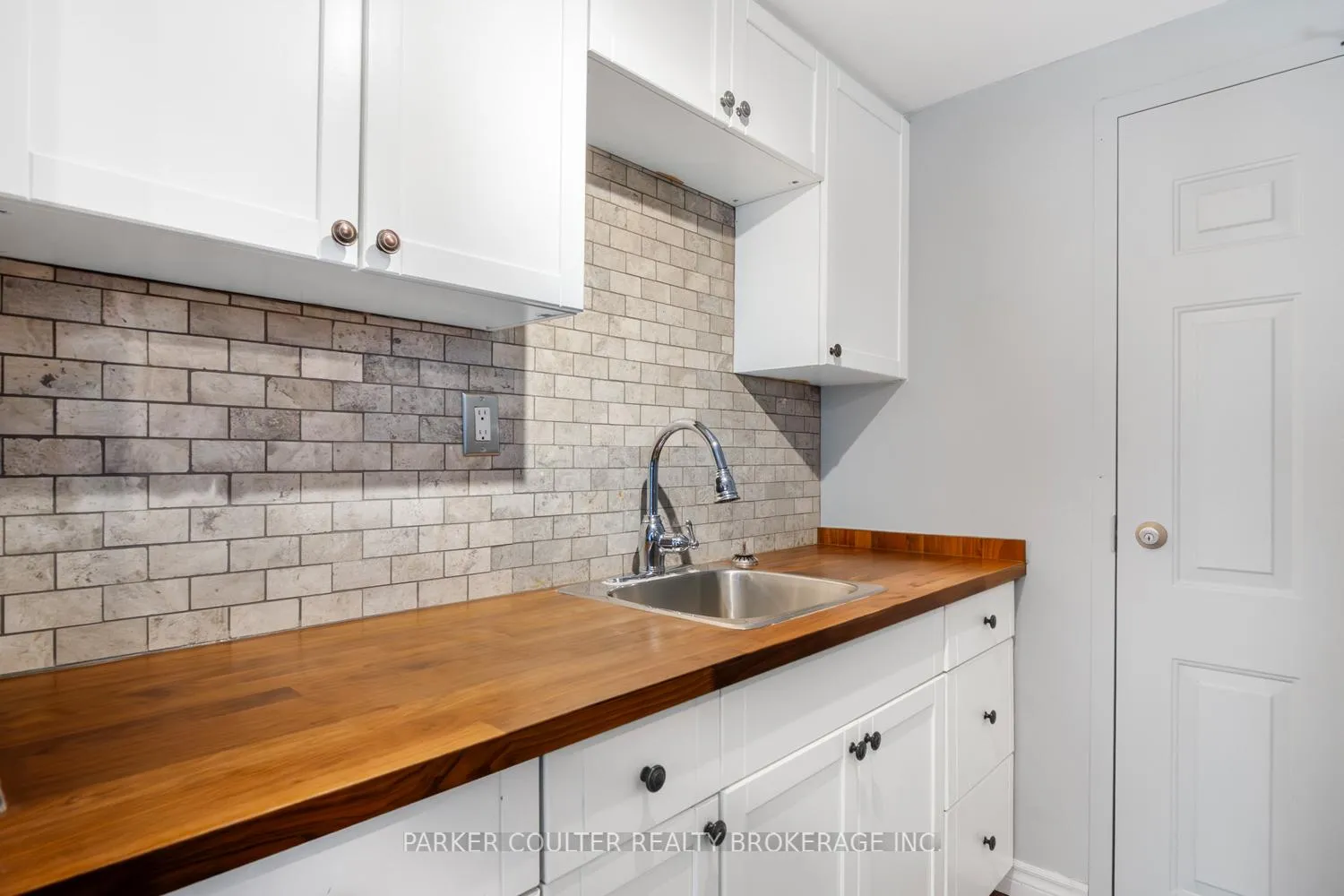 Photo 19 of 83 Daphne Crescent, Barrie, Cundles East — HOMEH