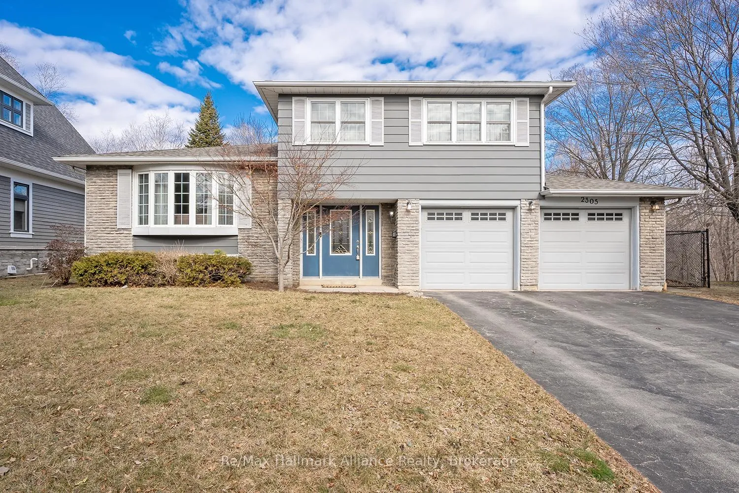Photo 1 of 2305 Devon Road, Oakville, Ford — HOMEH
