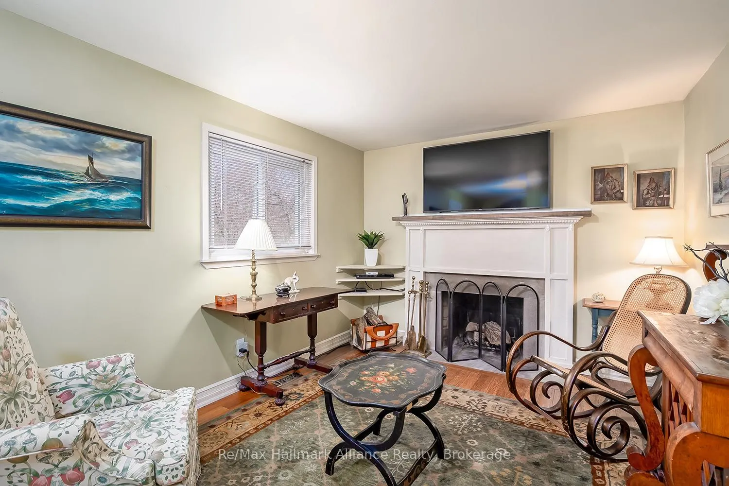 Photo 7 of 2305 Devon Road, Oakville, Ford — HOMEH
