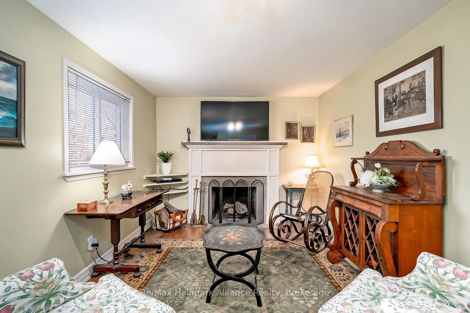 Photo 8 of 2305 Devon Road, Oakville, Ford — HOMEH