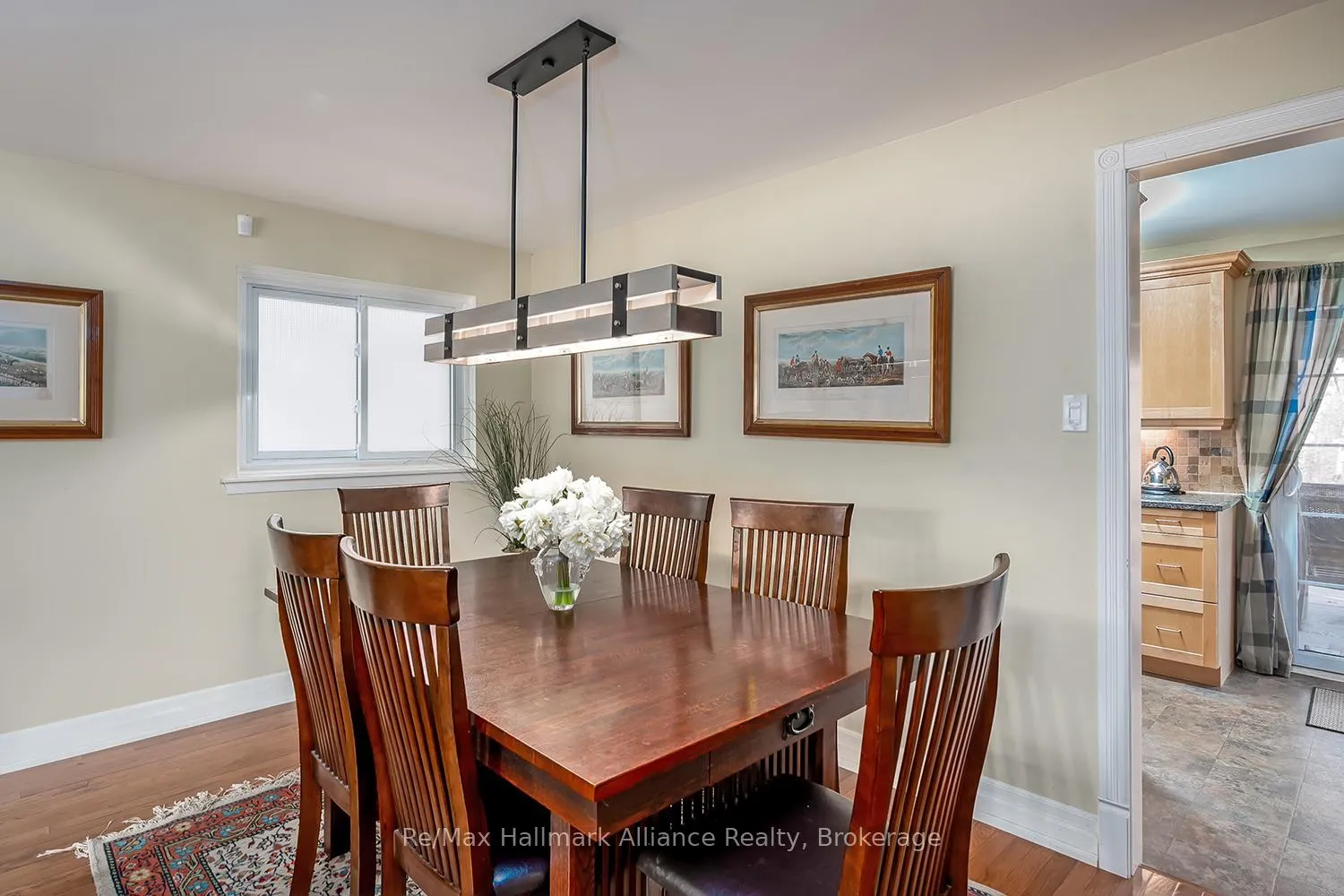 Photo 17 of 2305 Devon Road, Oakville, Ford — HOMEH