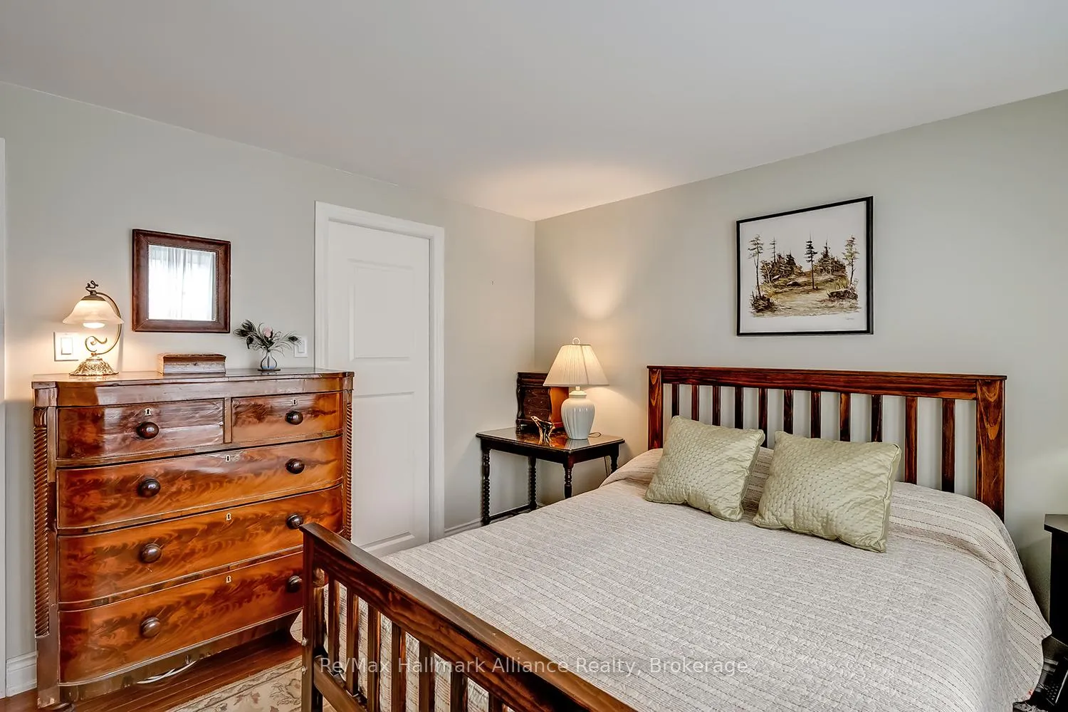 Photo 25 of 2305 Devon Road, Oakville, Ford — HOMEH