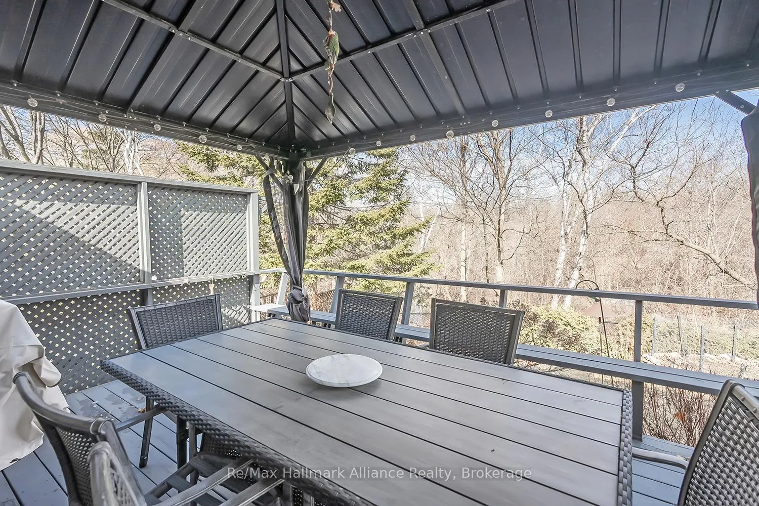 Photo 42 of 2305 Devon Road, Oakville, Ford — HOMEH