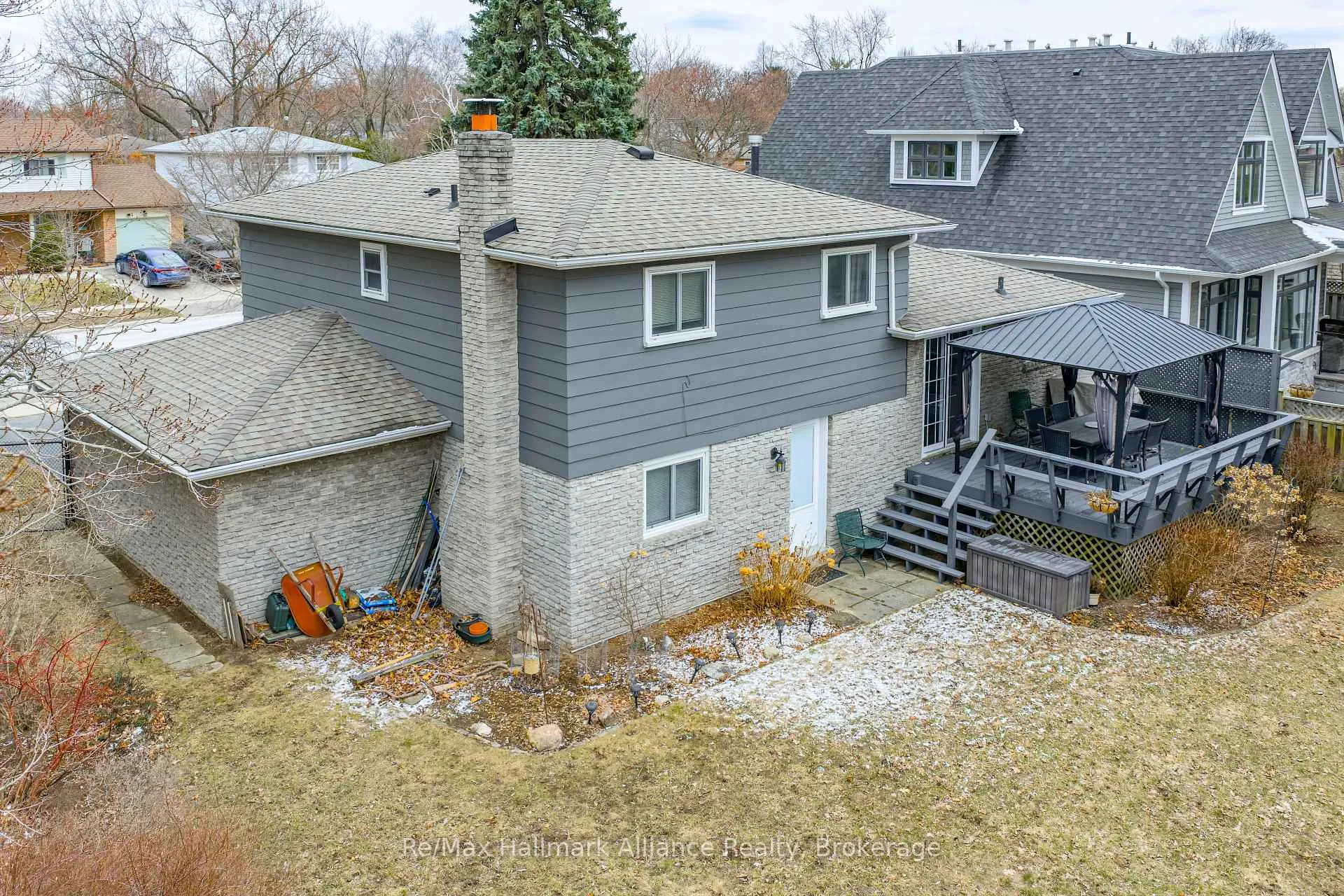 Photo 45 of 2305 Devon Road, Oakville, Ford — HOMEH