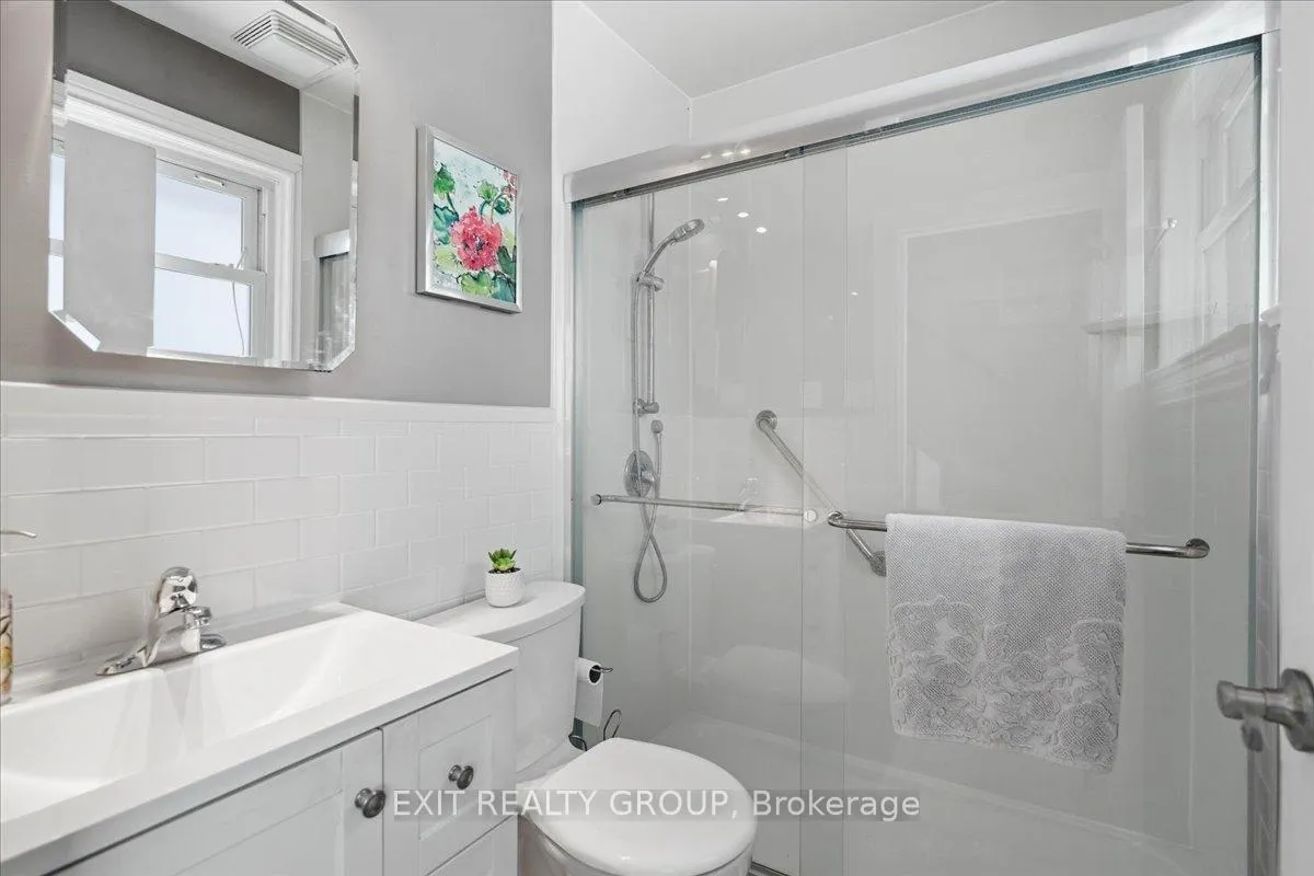 Photo 17 of 27 Fourth Avenue, Quinte West, Trenton Ward — HOMEH