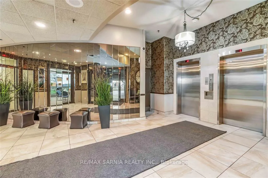 Photo 2 of Unit 209, 155 Front Street N, Sarnia — HOMEH