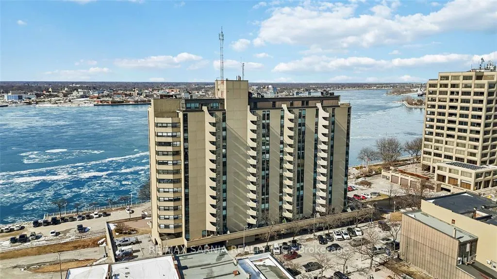 Photo 15 of Unit 209, 155 Front Street N, Sarnia — HOMEH