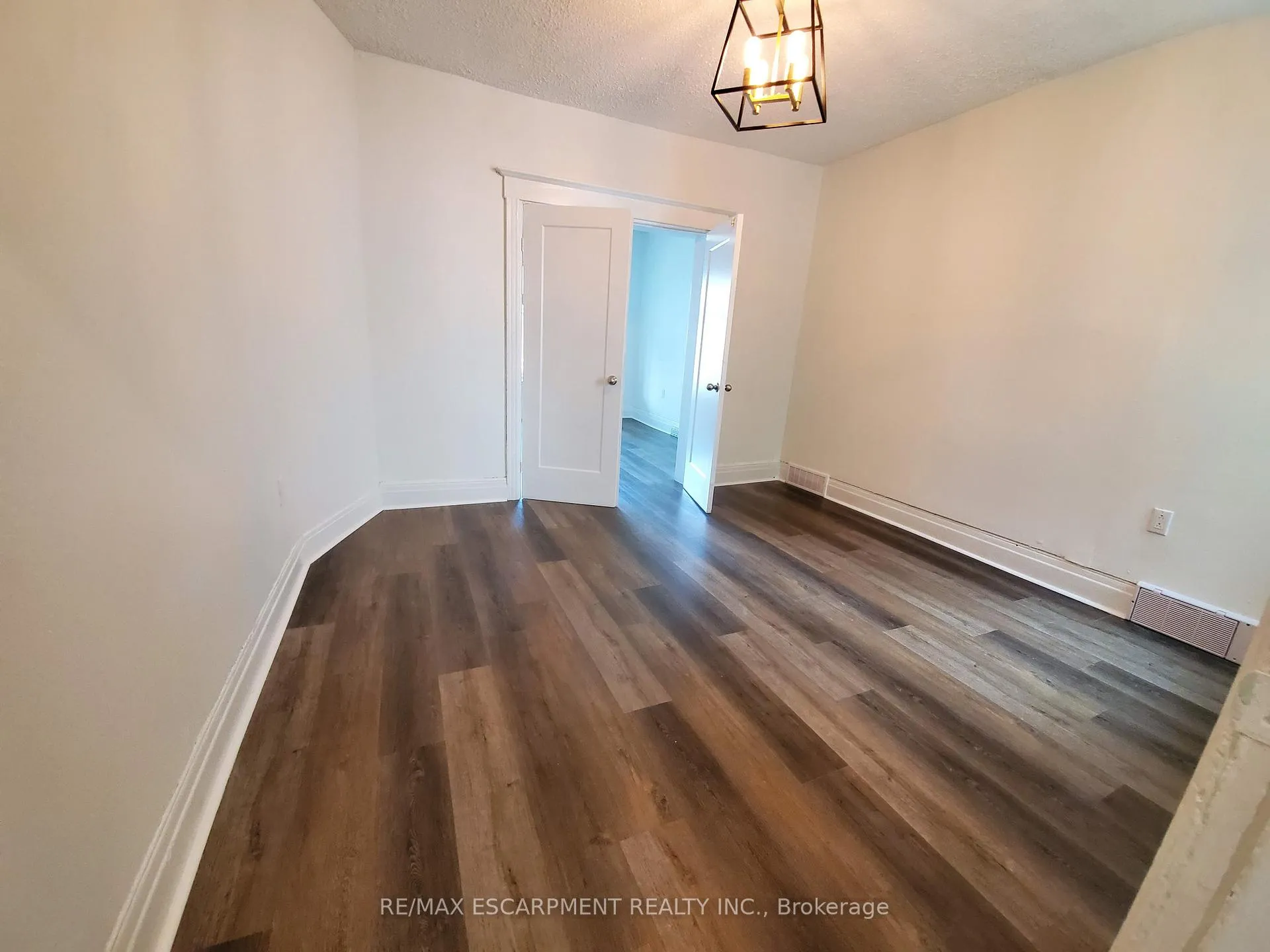 Photo 8 of Unit 1, 198 Sherman Avenue N, Hamilton, Stipley — HOMEH