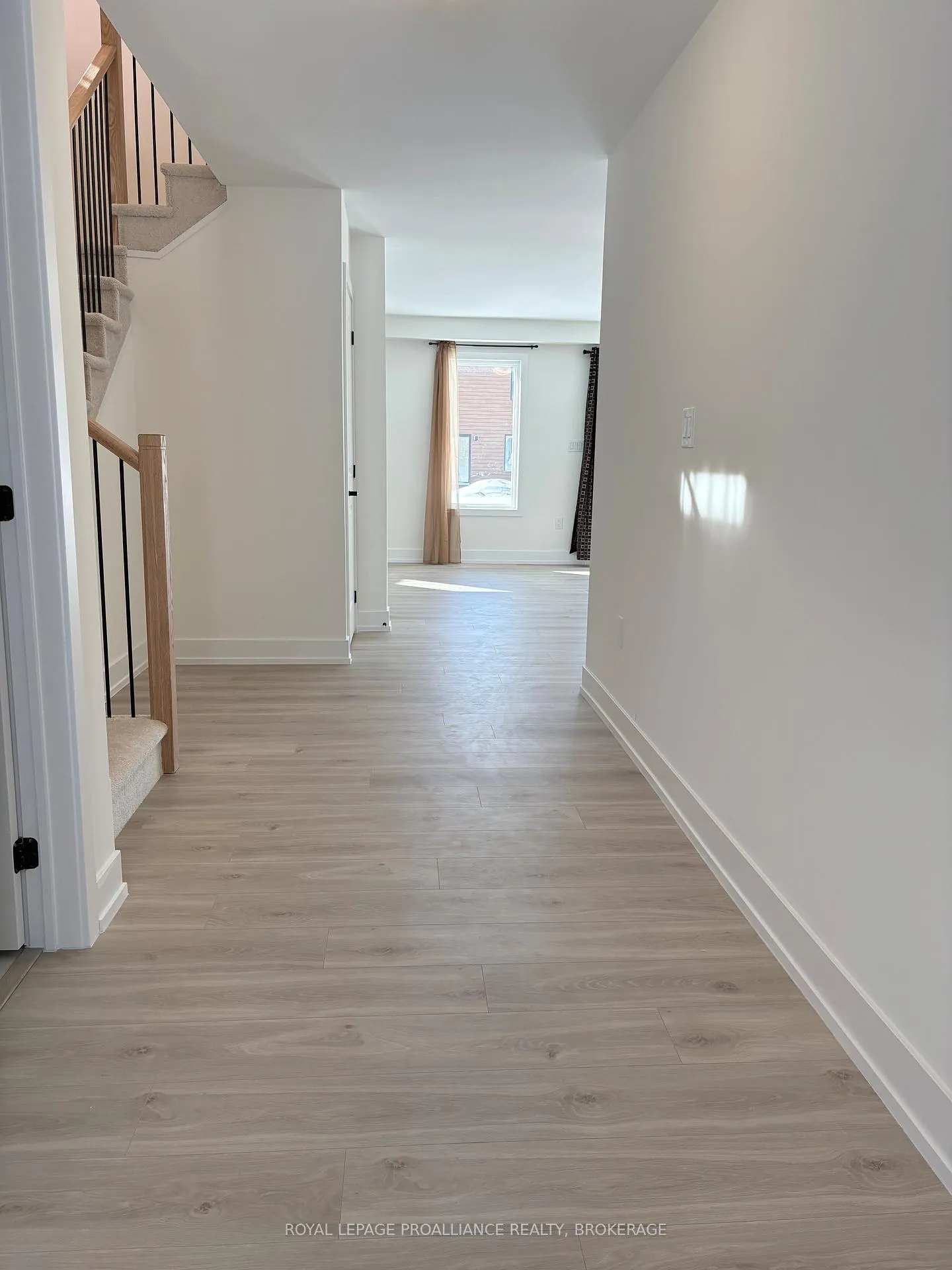 Photo 3 of 70 Dusenbury Drive, Loyalist, Lennox and Addington - South — HOMEH