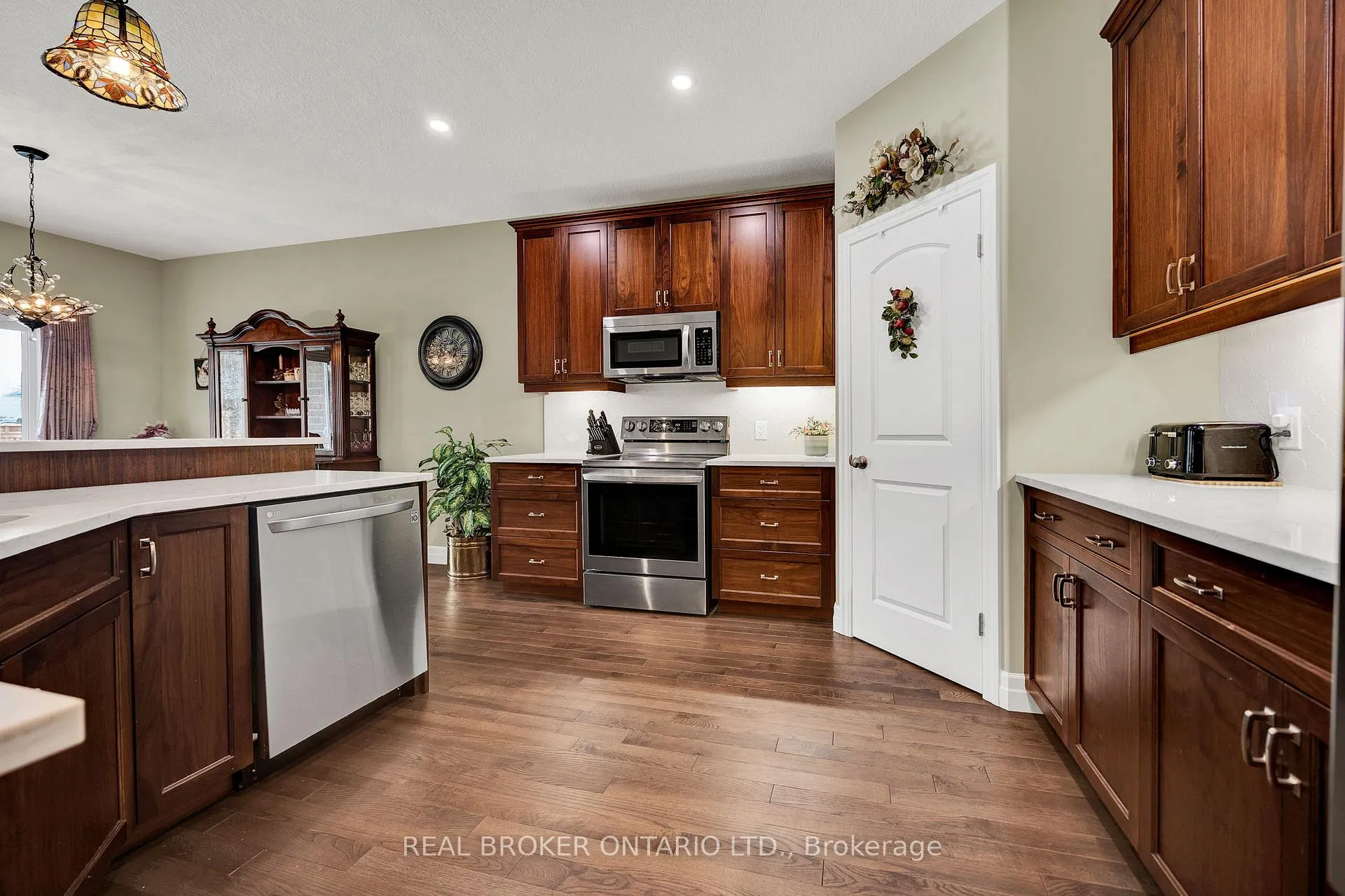Photo 4 of 255 Rogers Road, North Perth, Listowel — HOMEH