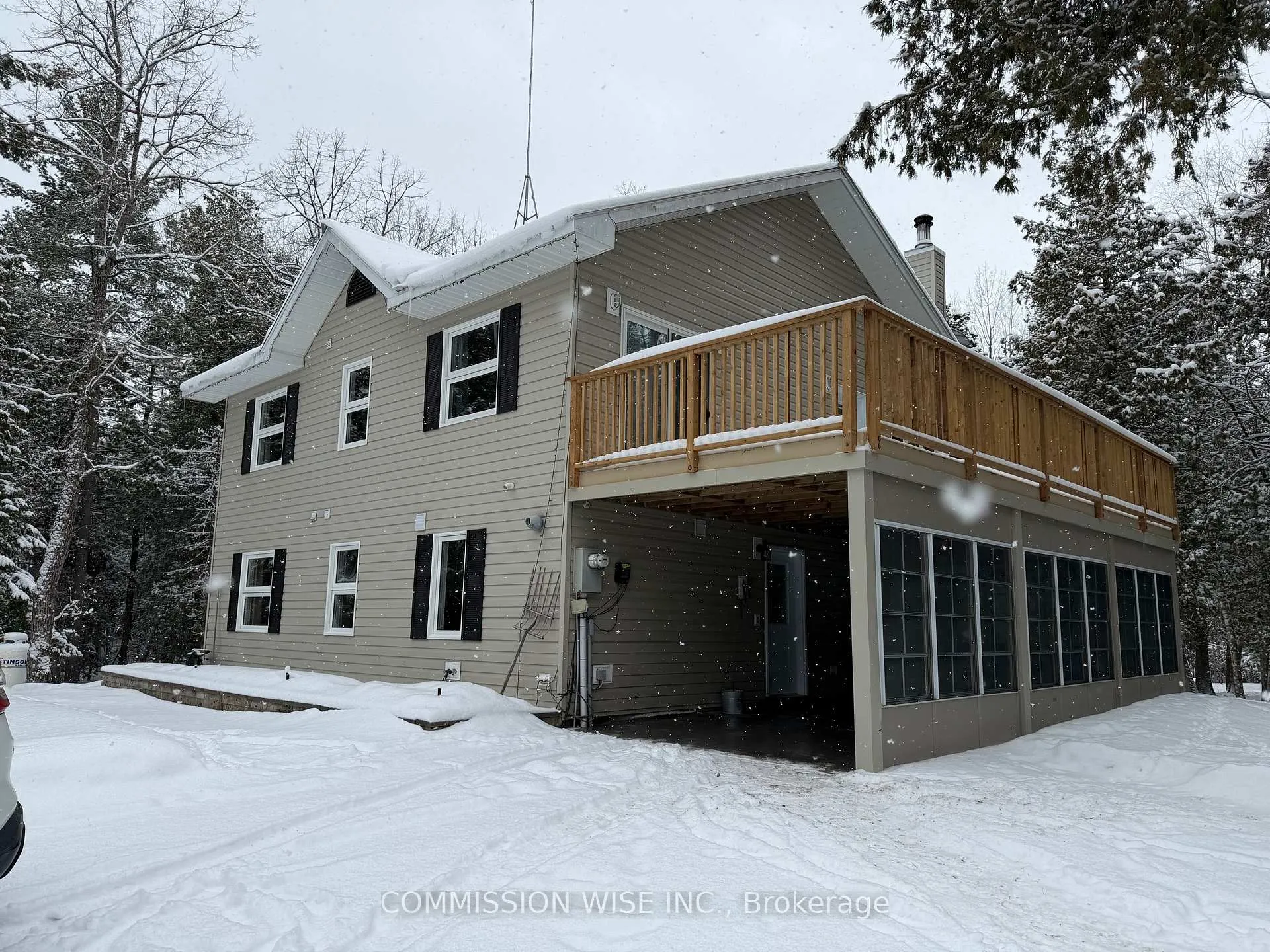 Photo 3 of 185 Morris Island Drive, Ottawa, Fitzroy — HOMEH