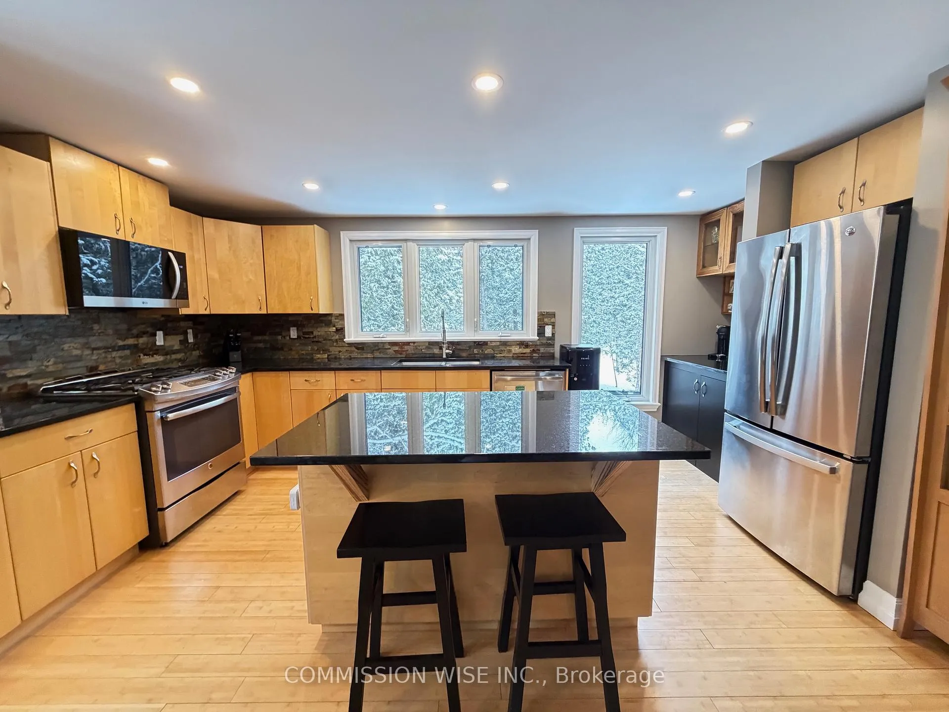 Photo 8 of 185 Morris Island Drive, Ottawa, Fitzroy — HOMEH