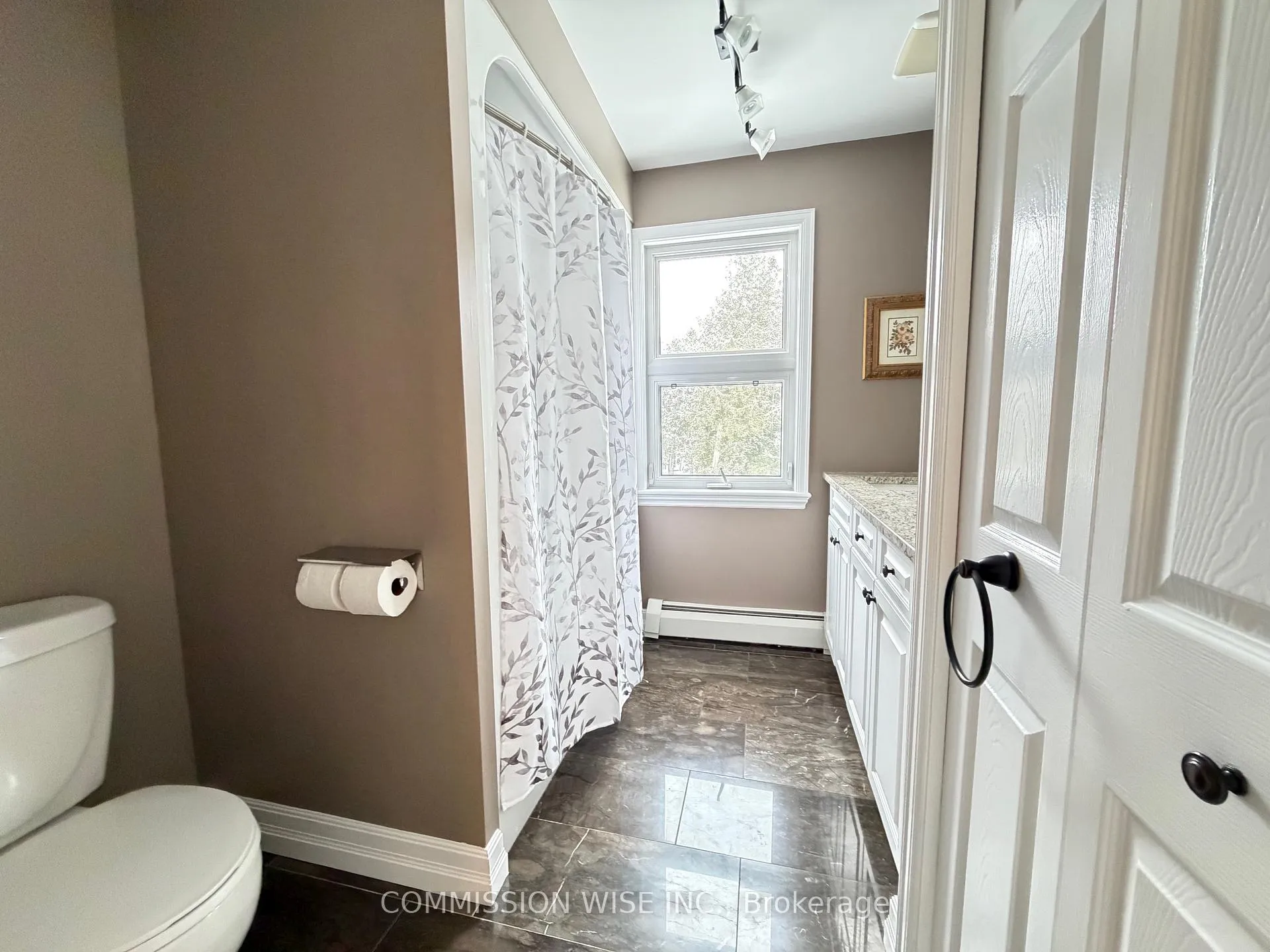 Photo 12 of 185 Morris Island Drive, Ottawa, Fitzroy — HOMEH