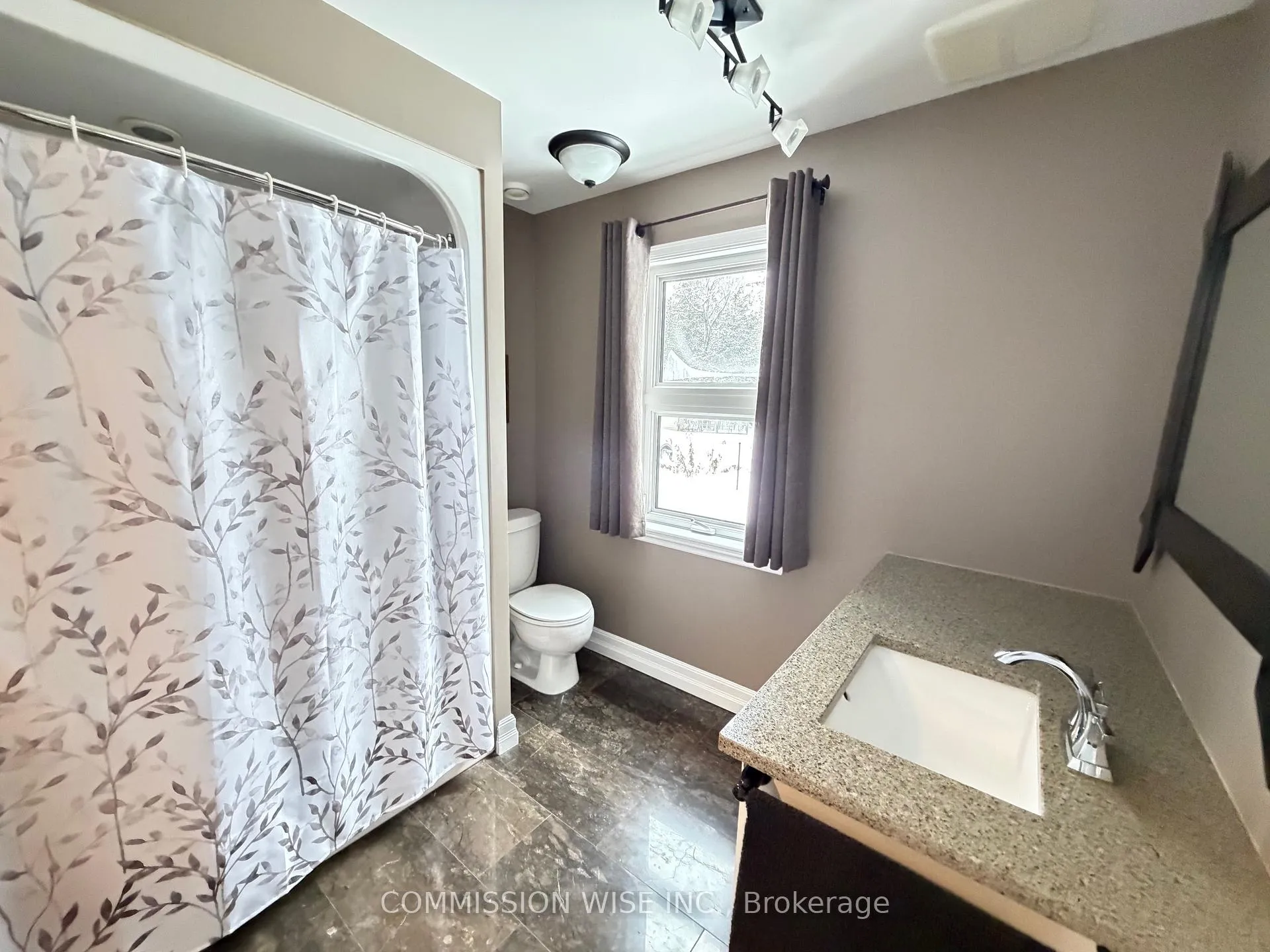 Photo 21 of 185 Morris Island Drive, Ottawa, Fitzroy — HOMEH