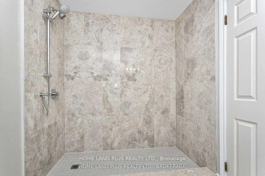 Photo 14 of 28 Walder Avenue, Toronto, Mount Pleasant East — HOMEH