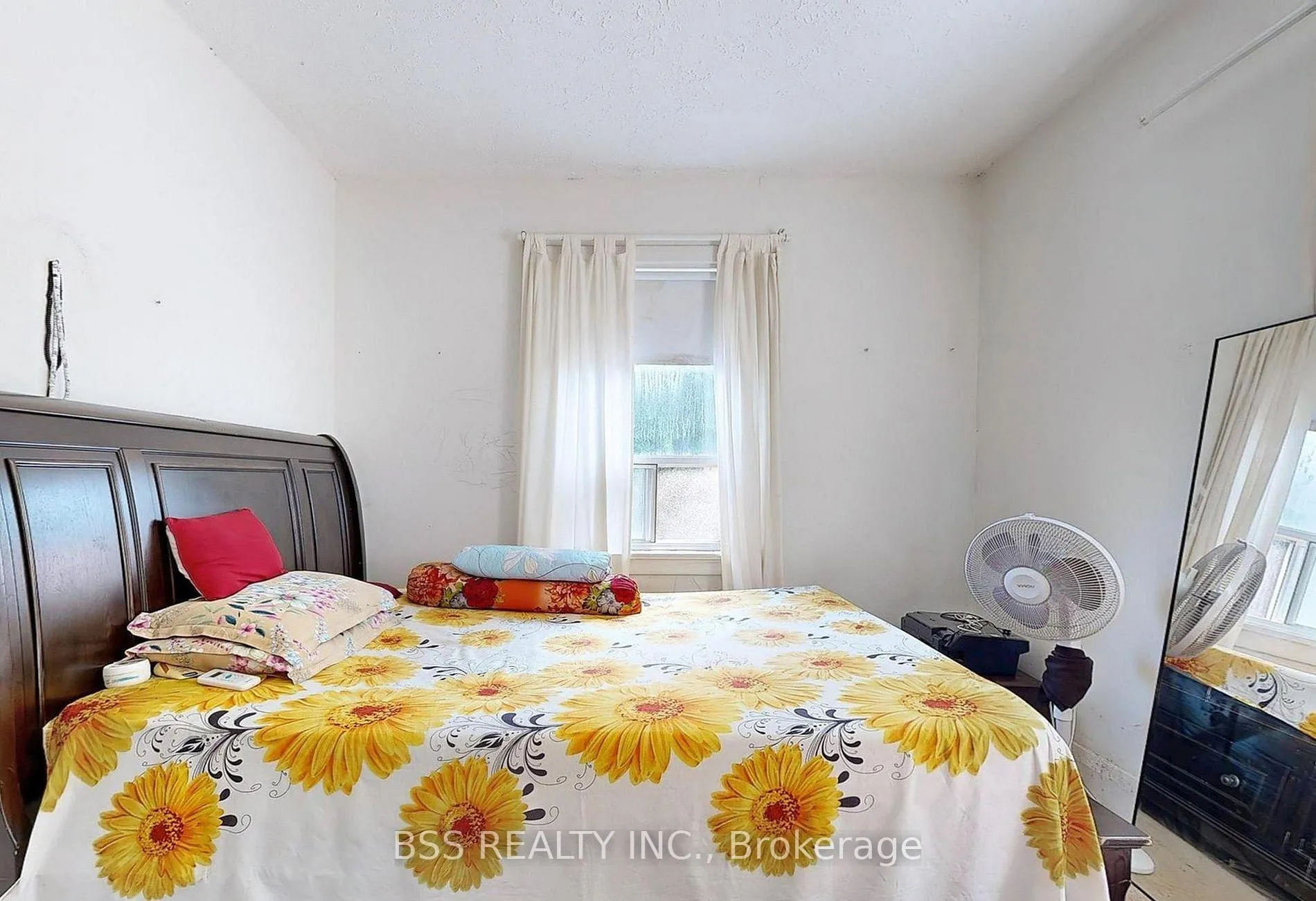 Photo 6 of 48 St Dunstan Drive, Scarborough, Oakridge — HOMEH