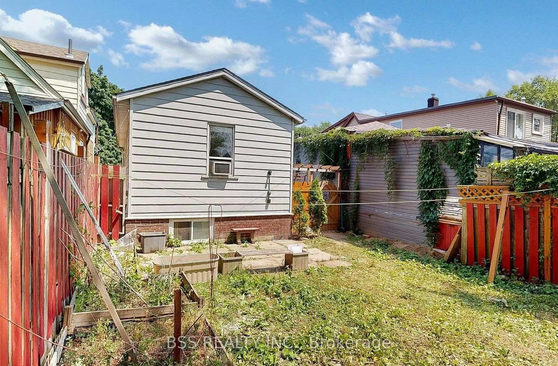 Photo 26 of 48 St Dunstan Drive, Scarborough, Oakridge — HOMEH