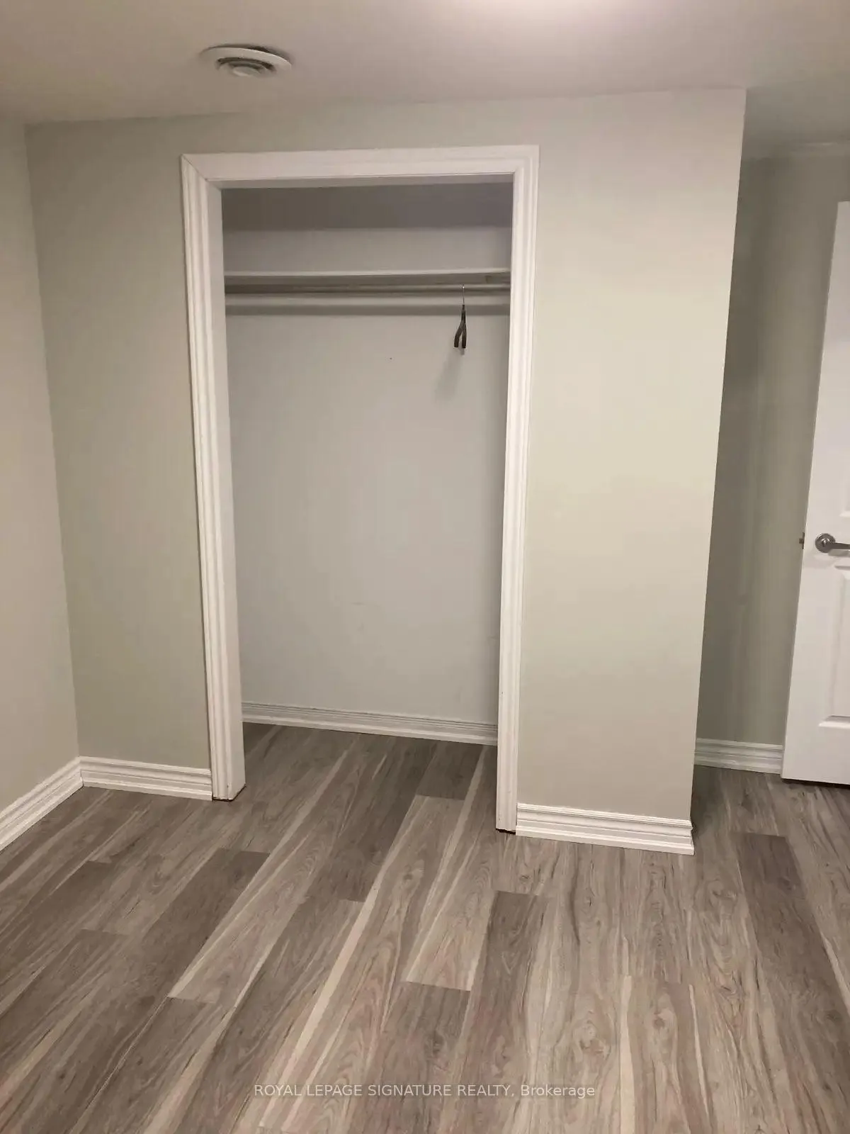 Photo 9 of Unit Basement, 154 Fifefield Drive, Vaughan, Maple — HOMEH