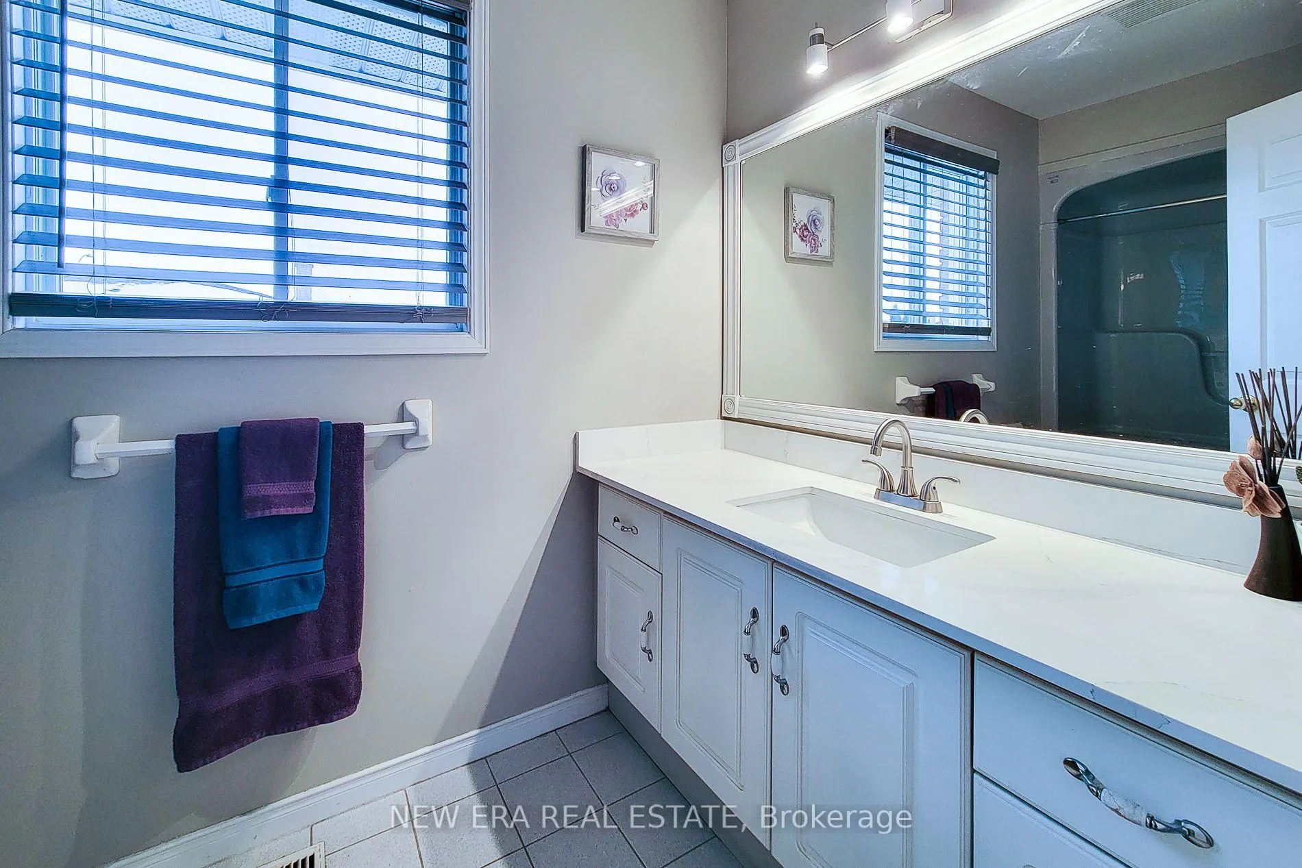 Photo 31 of 146 Locheed Drive, Hamilton, Lisgar — HOMEH