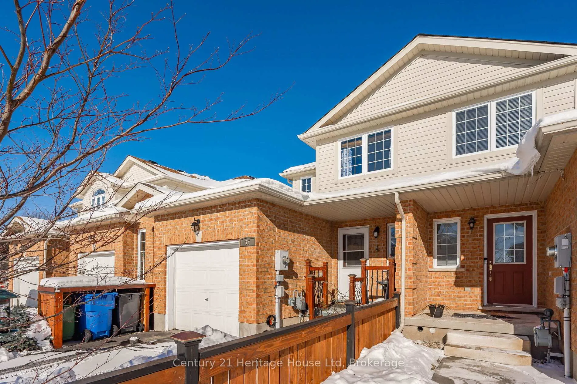 Photo 3 of 37 Hasler Crescent, Guelph, Pineridge/Westminster Woods — HOMEH