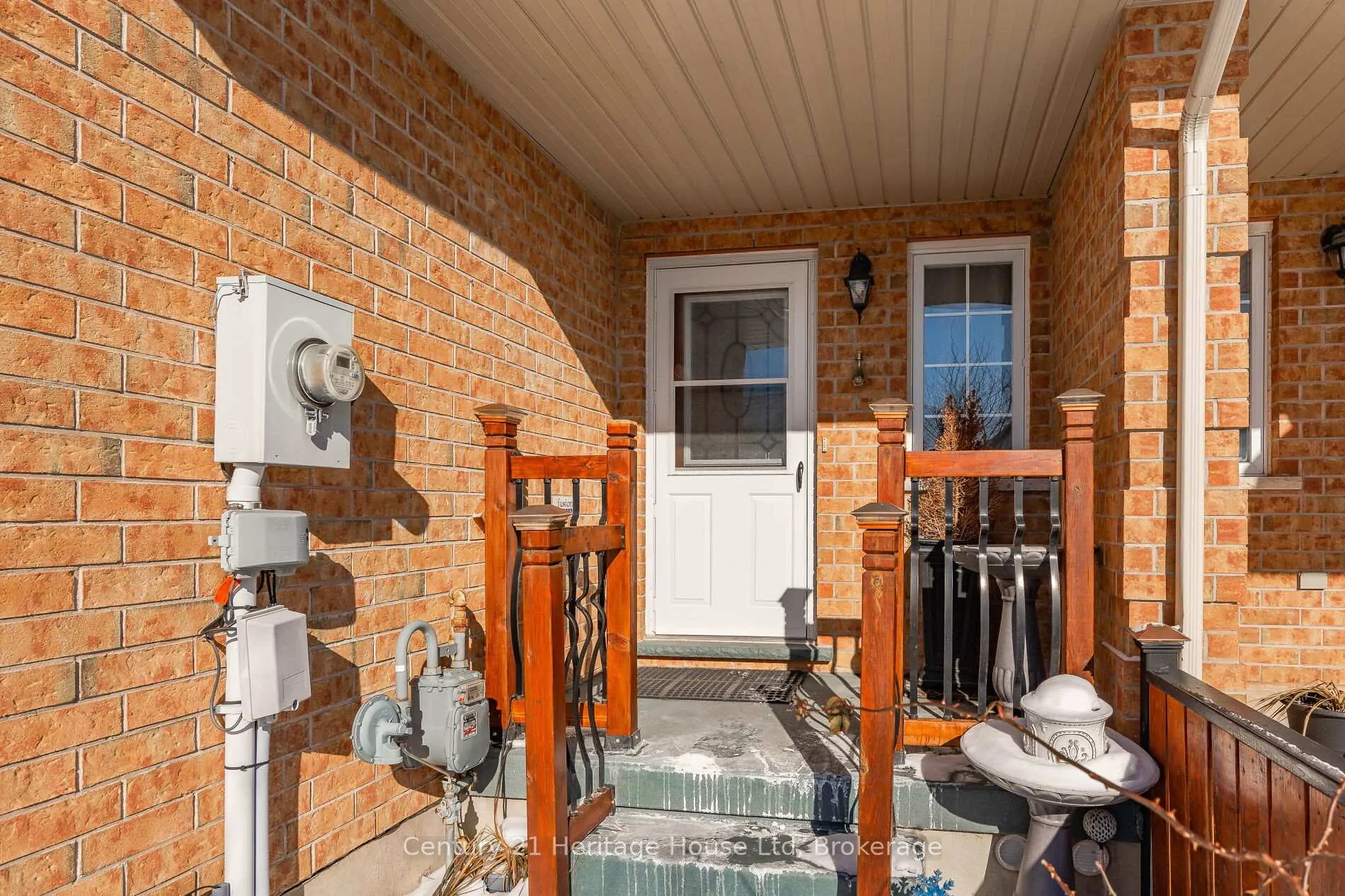 Photo 4 of 37 Hasler Crescent, Guelph, Pineridge/Westminster Woods — HOMEH