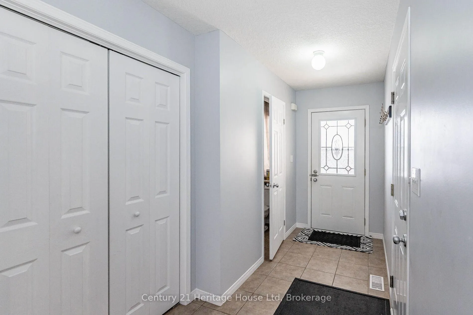Photo 6 of 37 Hasler Crescent, Guelph, Pineridge/Westminster Woods — HOMEH
