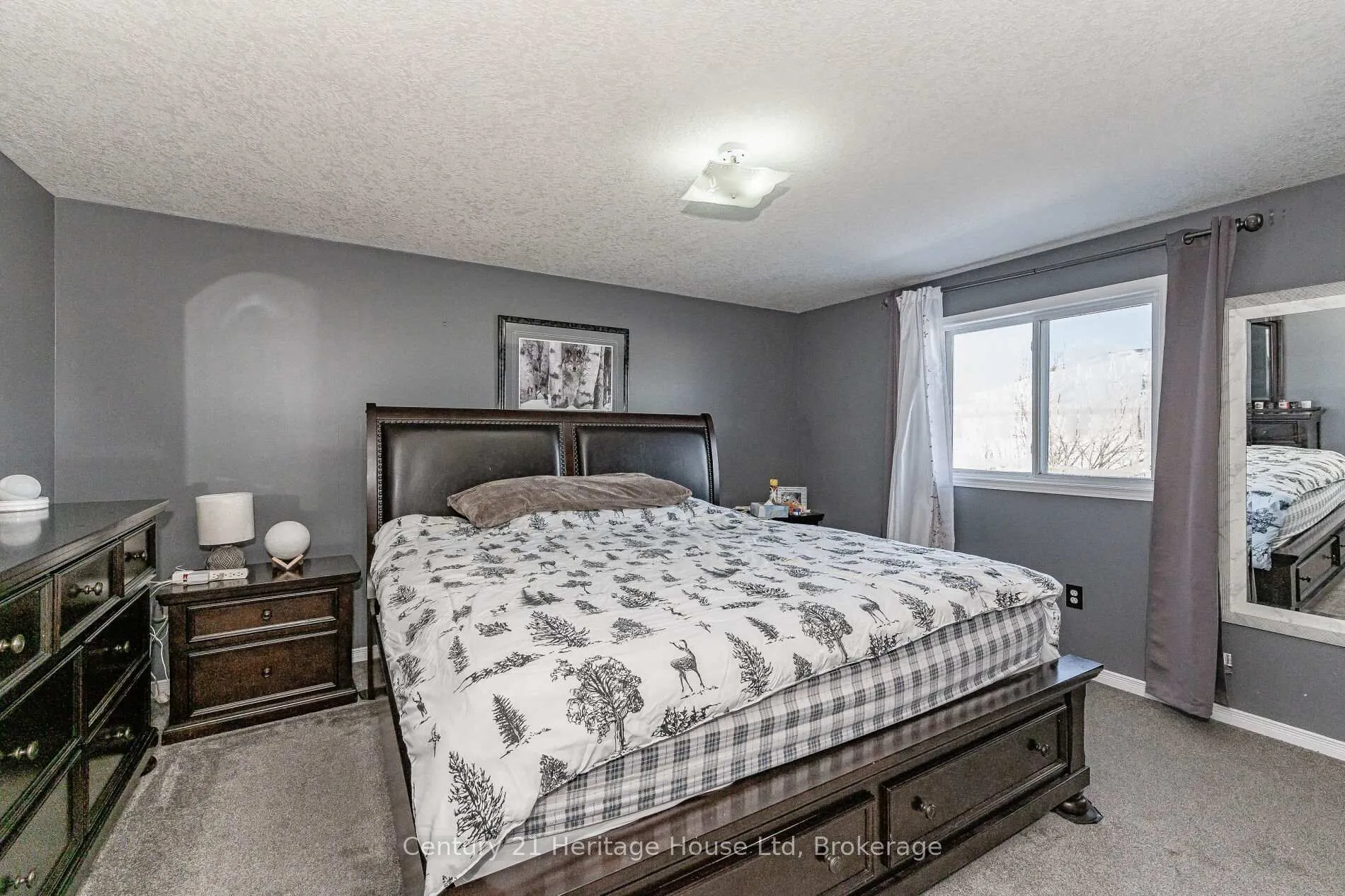Photo 22 of 37 Hasler Crescent, Guelph, Pineridge/Westminster Woods — HOMEH